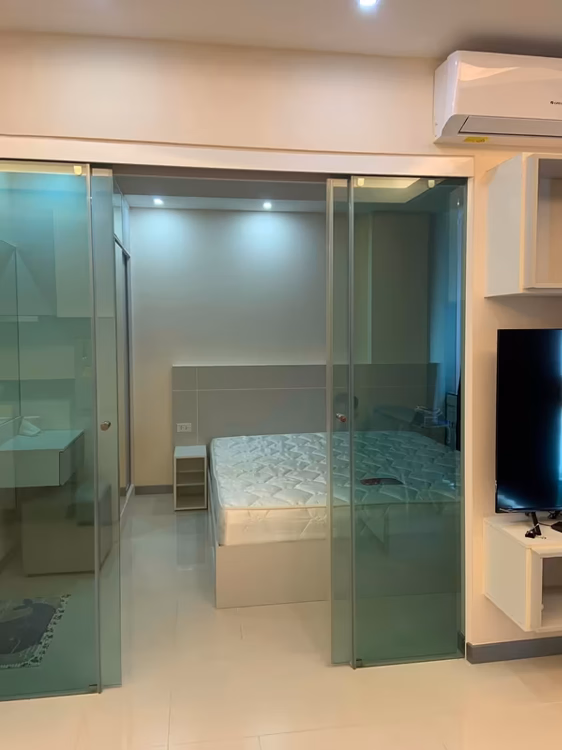 1 Bedroom Condo - Image 5