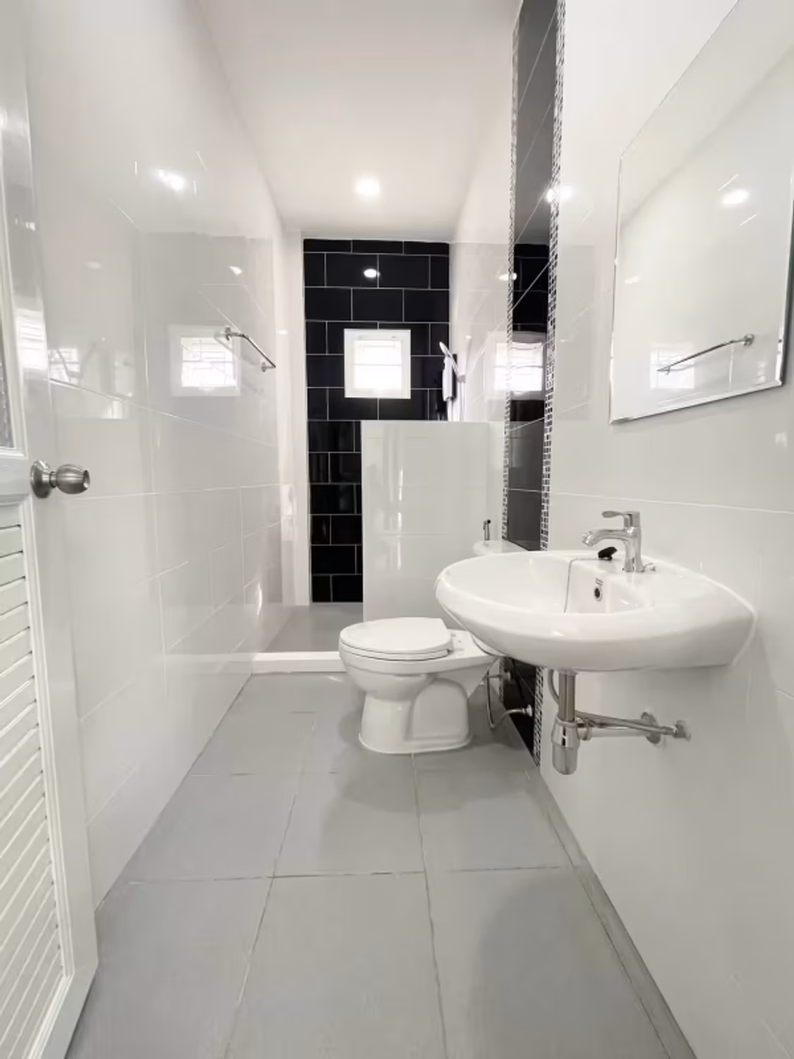 3 Bedroom House - Image 8