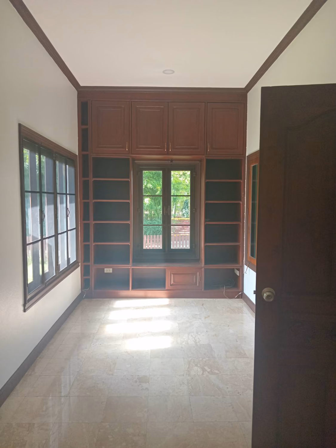 3 Bed House for Sale in San Kamphaeng District - Image 13