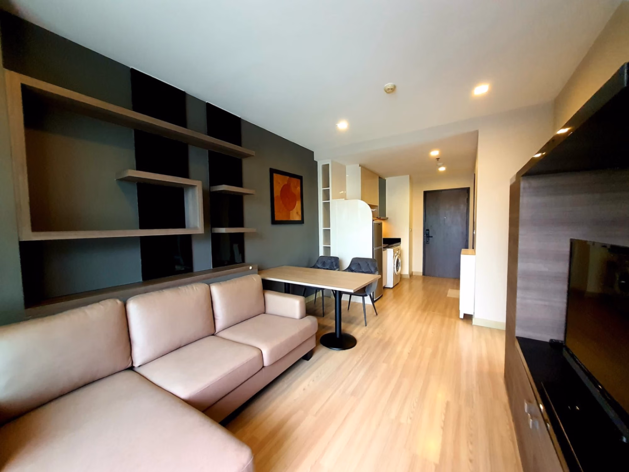 1 ห้องนอน คอนโด สำหรับ จำหน่าย ใน Watthana - Image 1