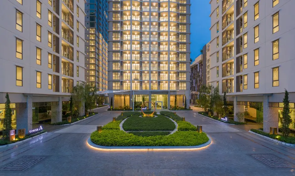 Studio for Sale/Rent in Huai Khwang - Image 39