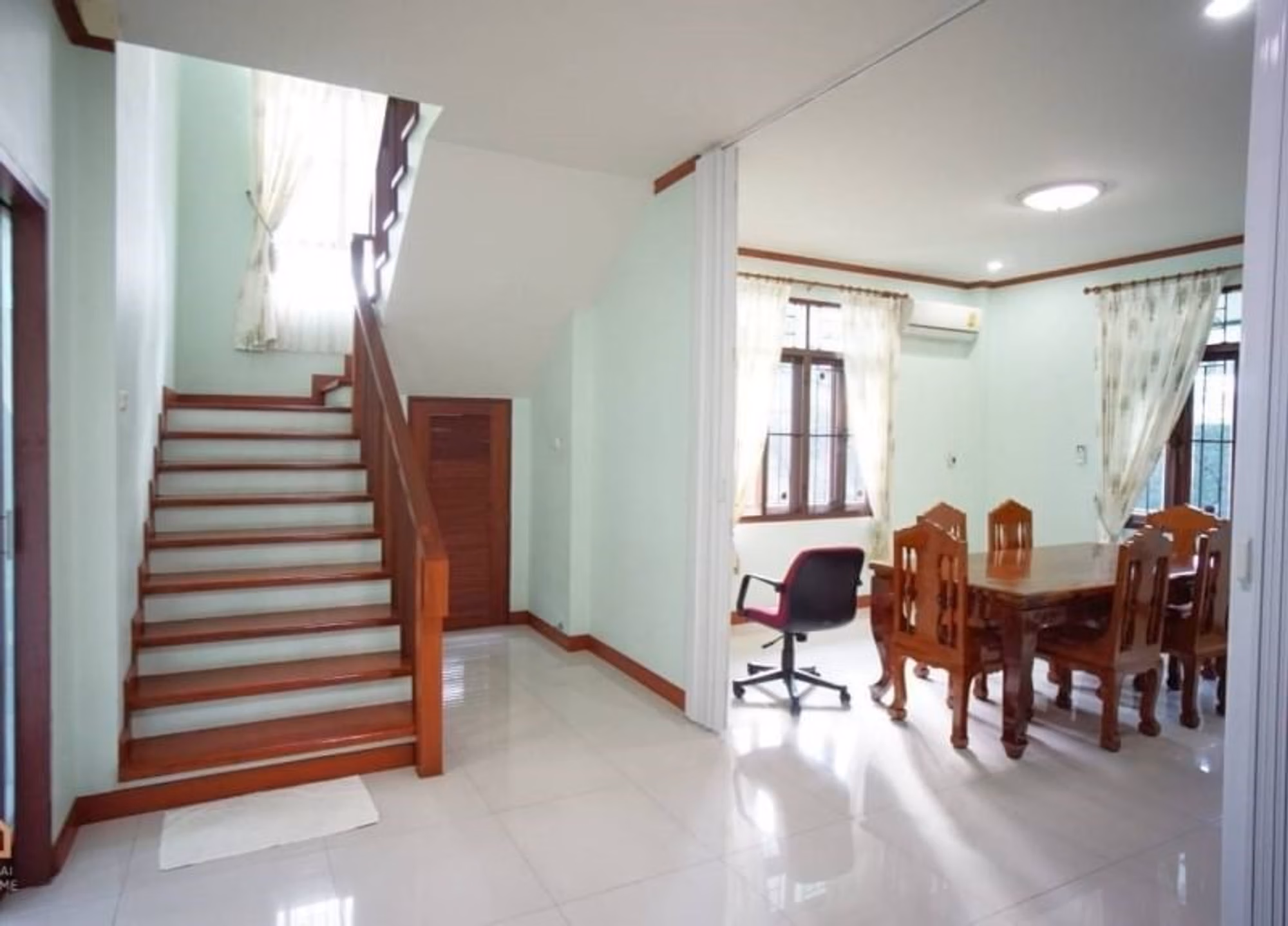 4 Bed House for Rent in Mueang Chiang Mai - Image 2