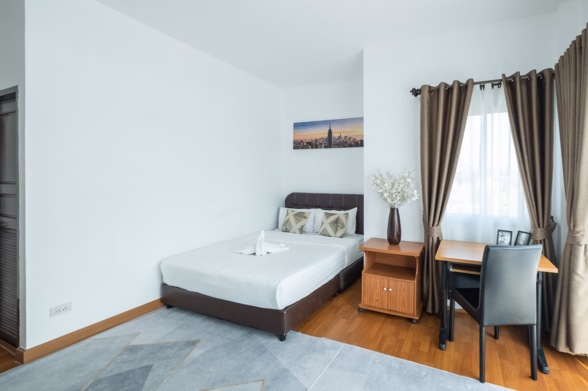 4 Bed House for Rent in Mueang Chiang Mai - Image 17