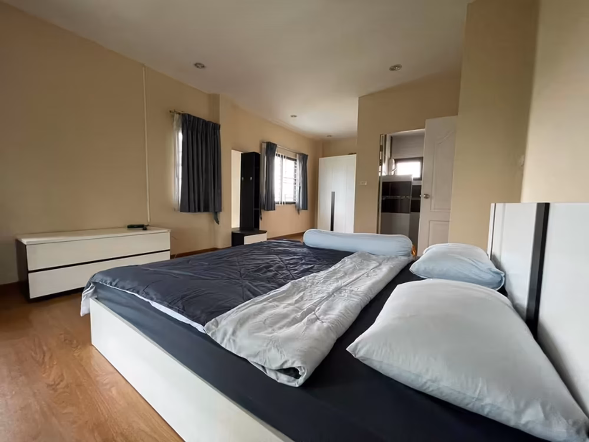 3 Bedroom House - Image 15