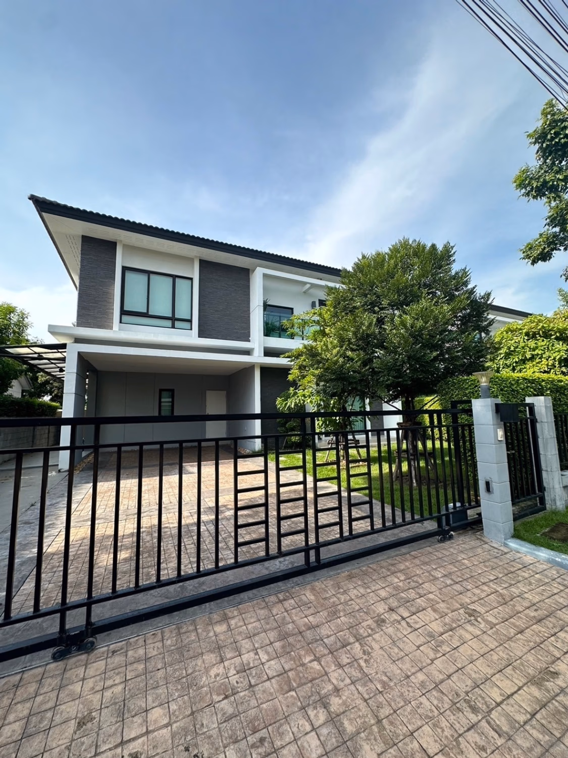 4 Bed House for Sale in Prawet - Image 1