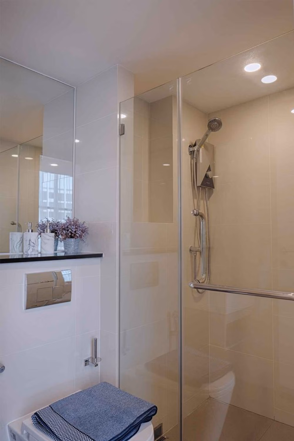 1 Bed Condo for Rent and Sale  Near Chong Nonsi BTS - Image 4