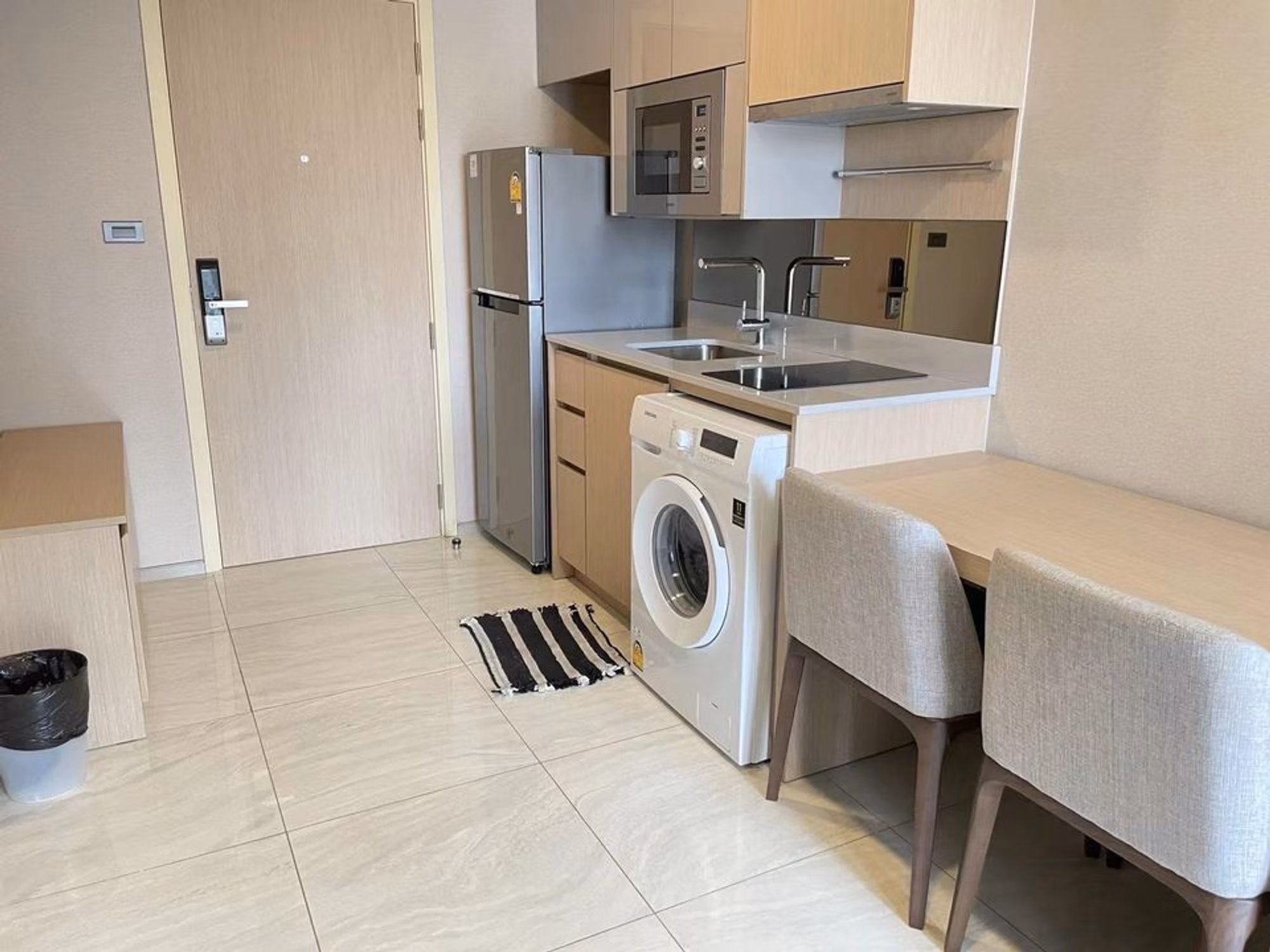 1 Bed Condo for Rent and Sale  Near Sukhumvit MRT - Image 2