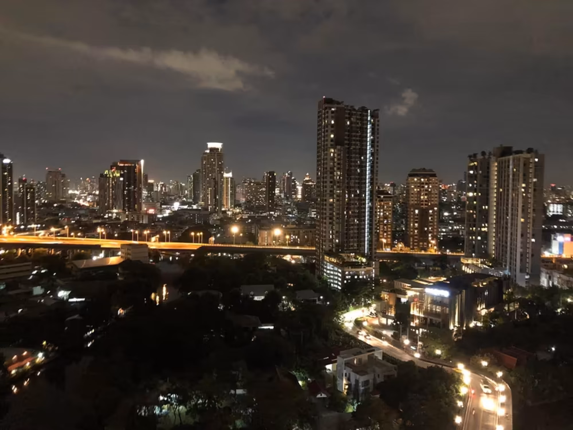 Condo for Rent at The Base Sukhumvit 77 - Image 6