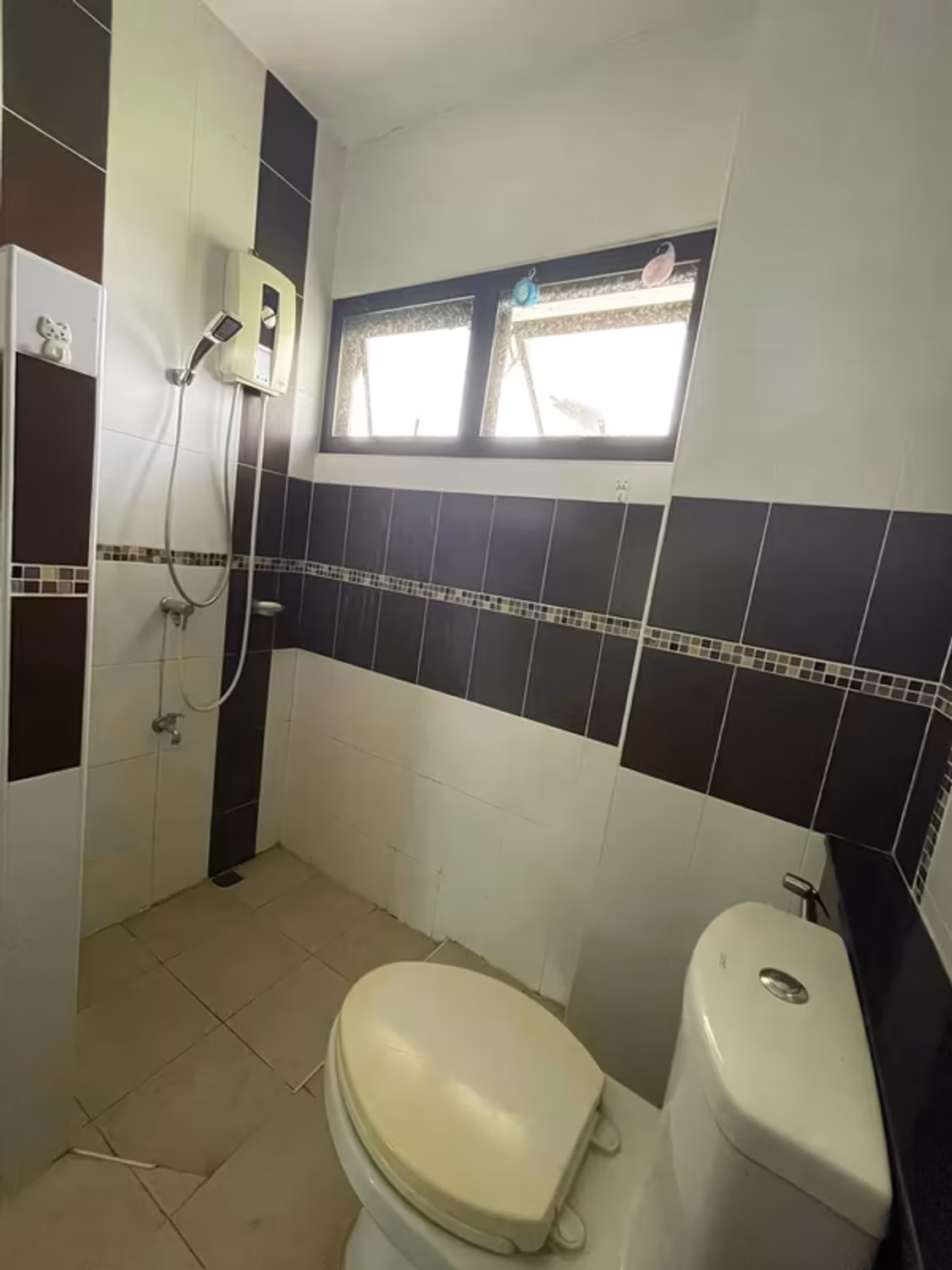3 Bedroom House - Image 7