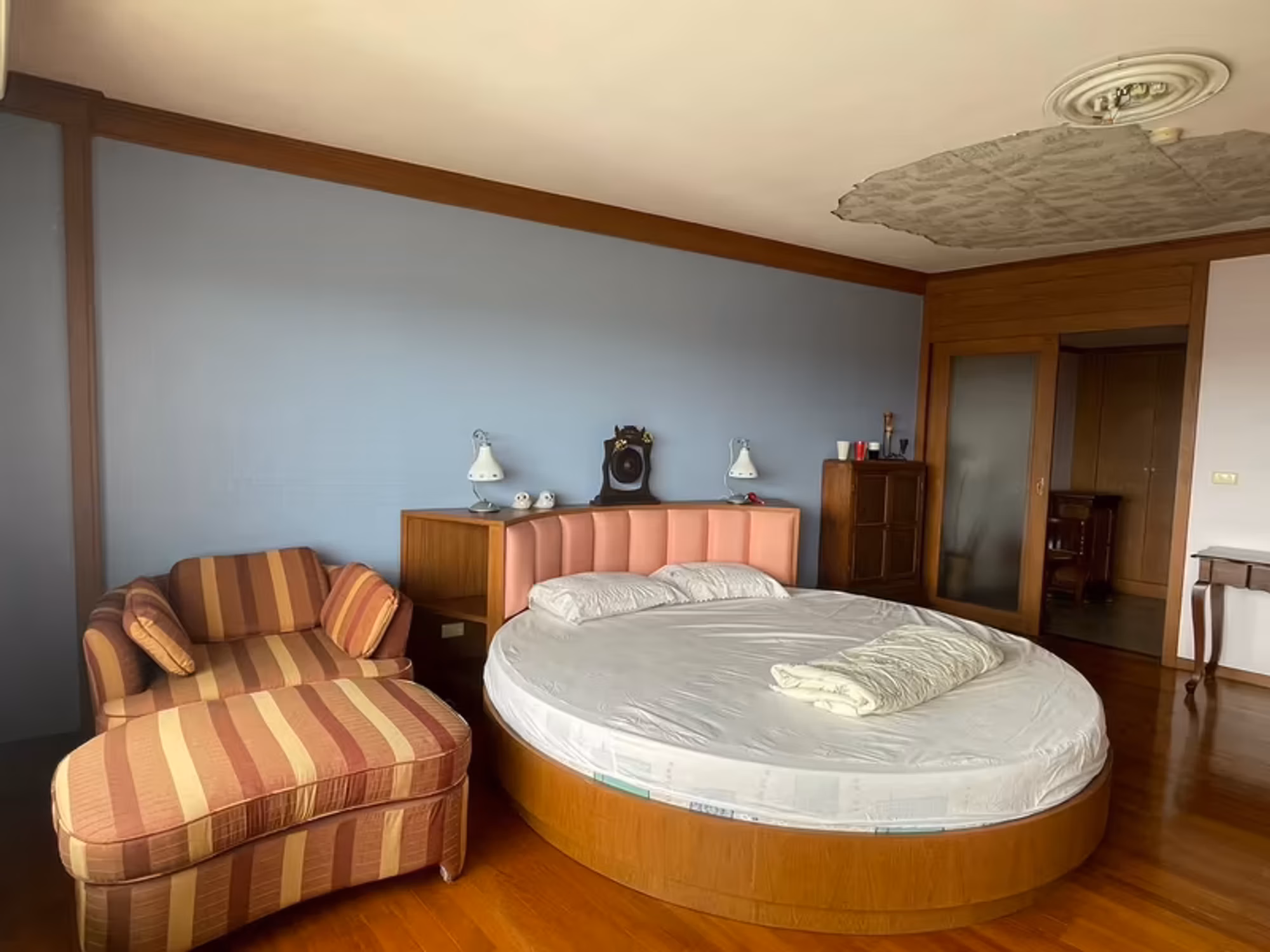 1 Bedroom Condo - Image 5