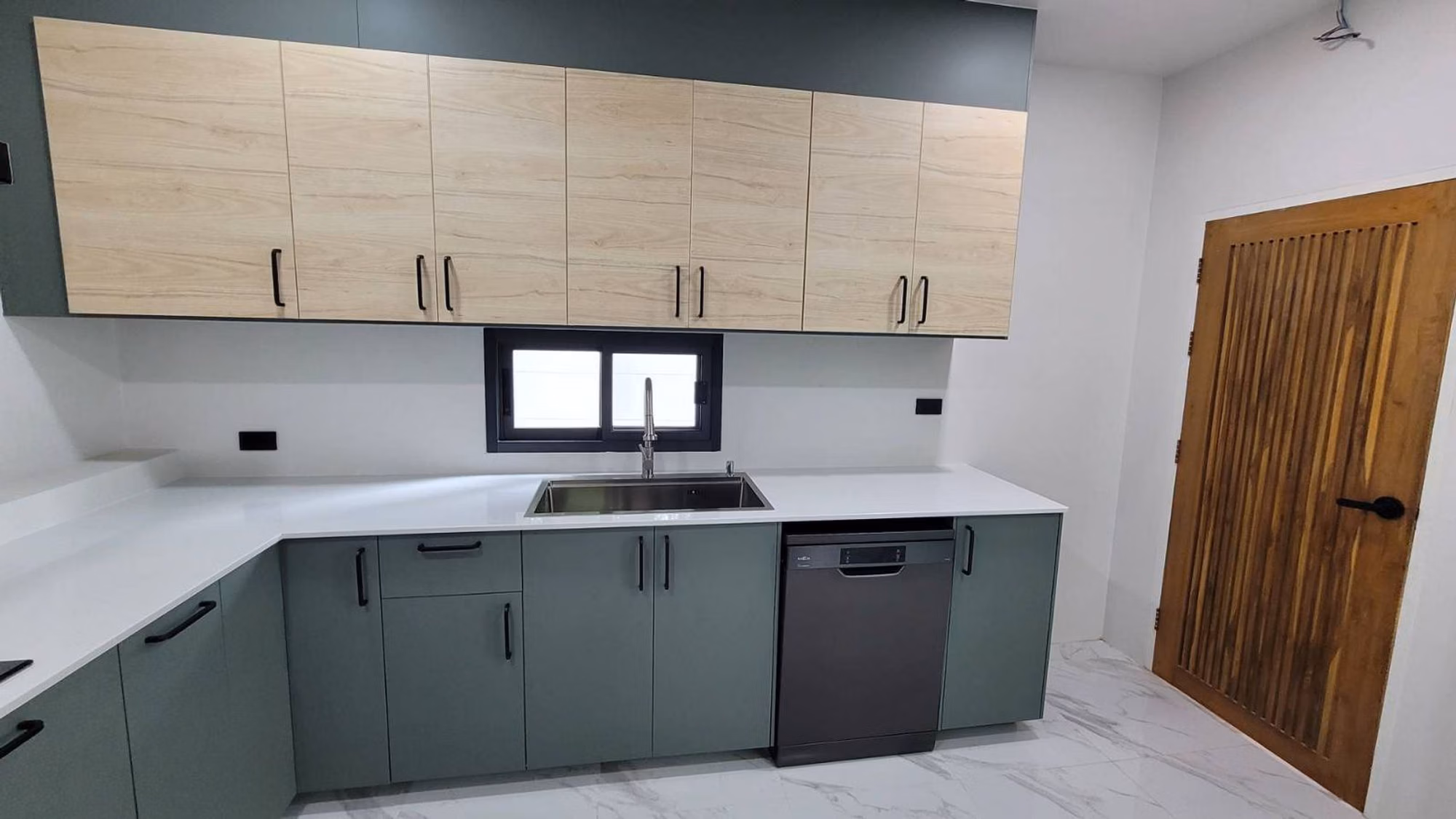 4 Bed House for Sale in Hang Dong - Image 8
