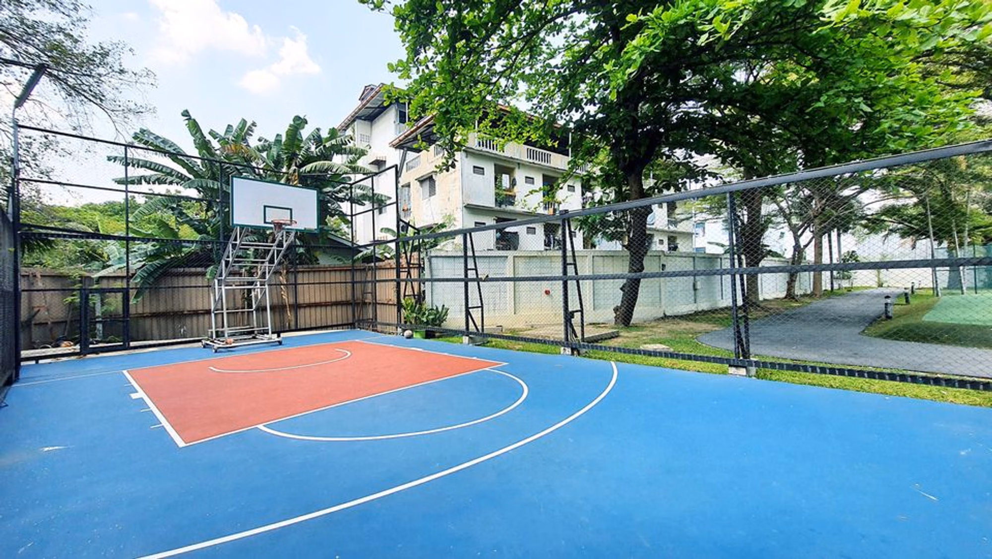 Condo for Rent at Vista Garden - Image 16