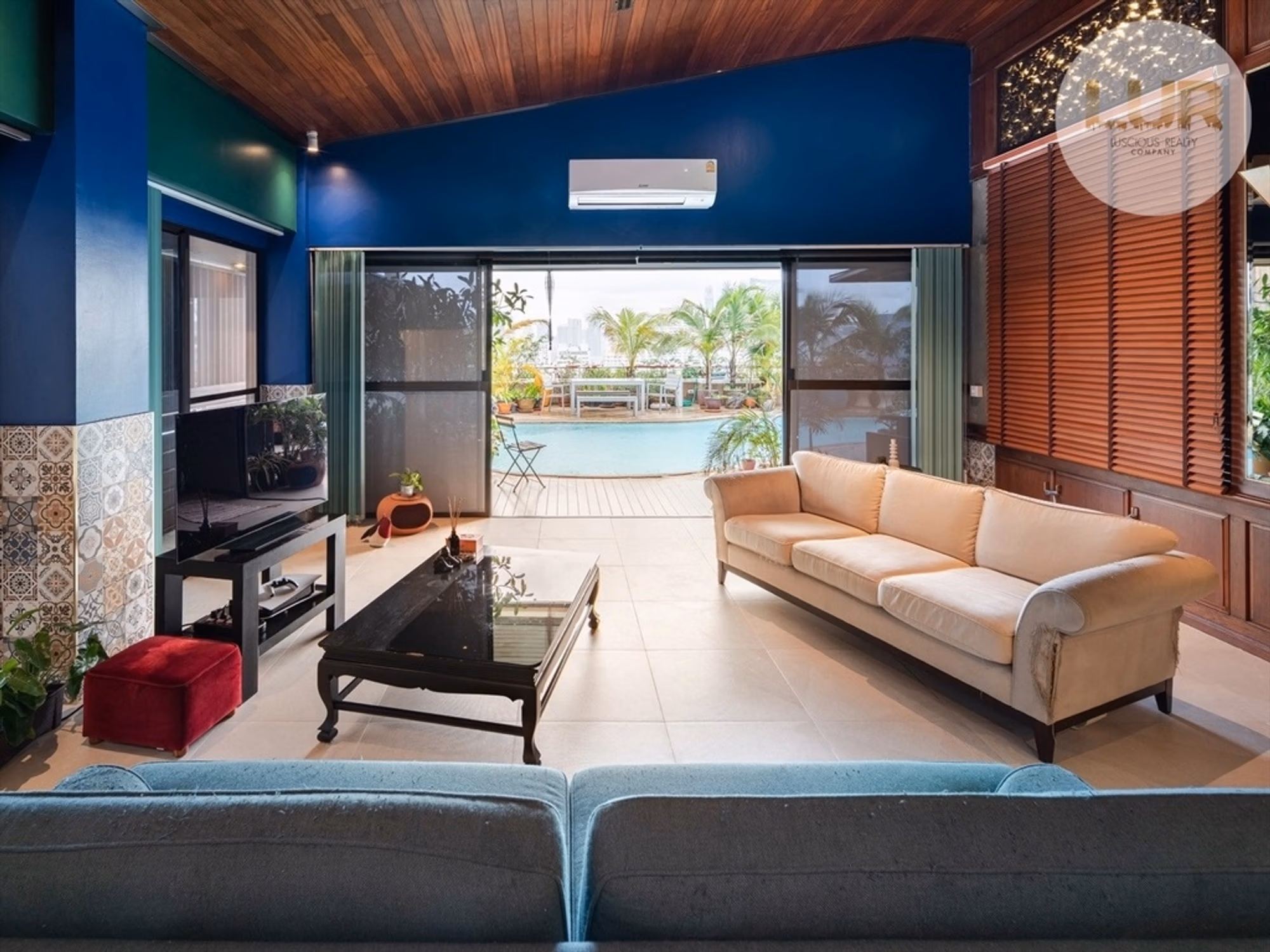 3 Bed Condo for Sale in Watthana - Image 1