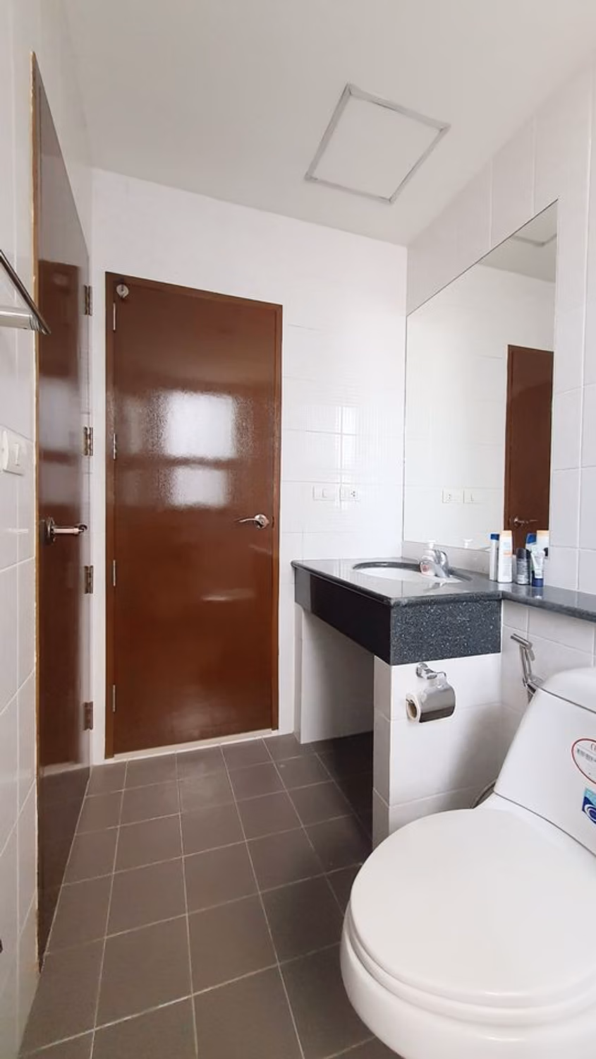 Condo for Rent at Vista Garden - Image 7