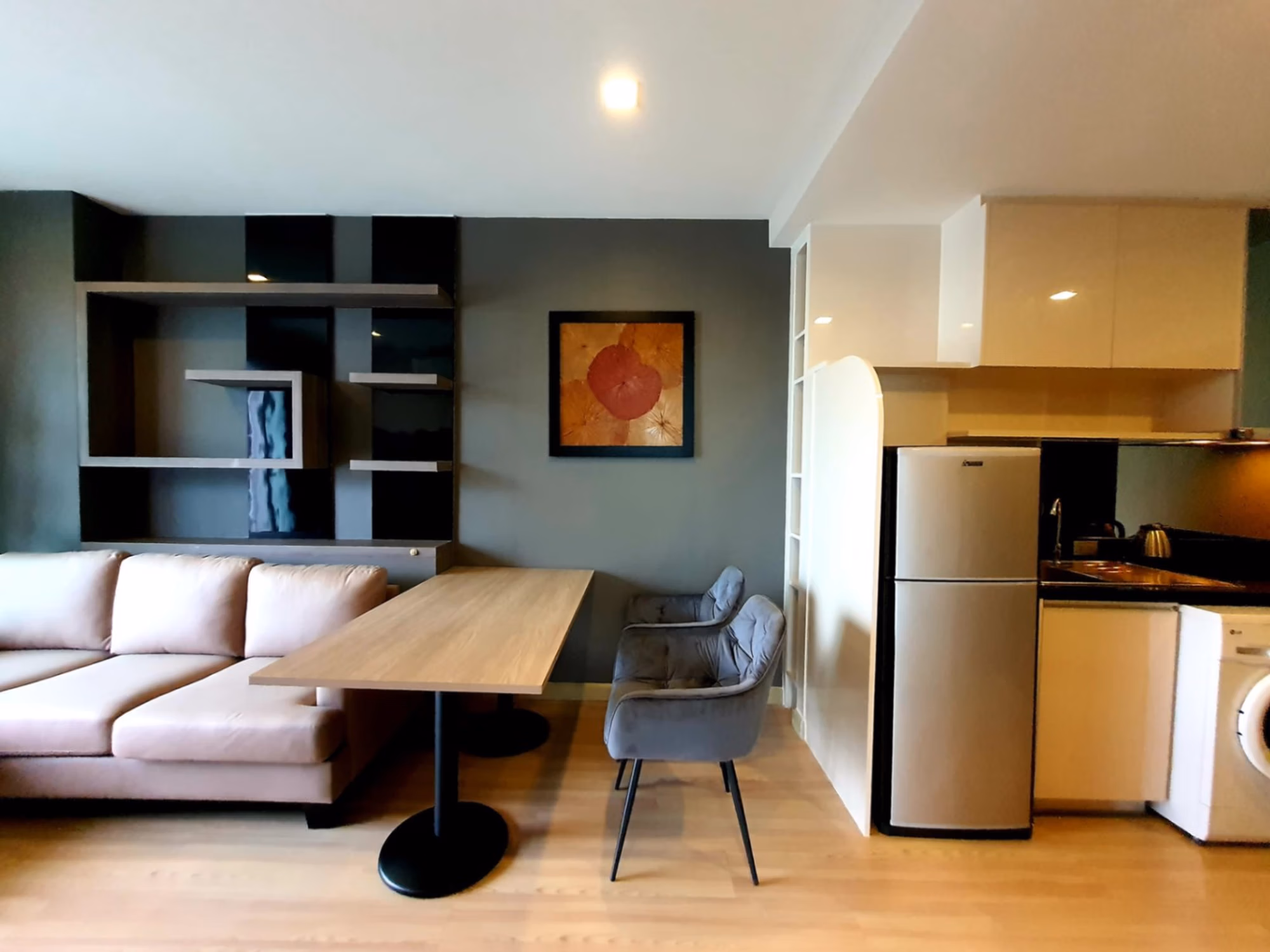 1 ห้องนอน คอนโด สำหรับ จำหน่าย ใน Watthana - Image 2
