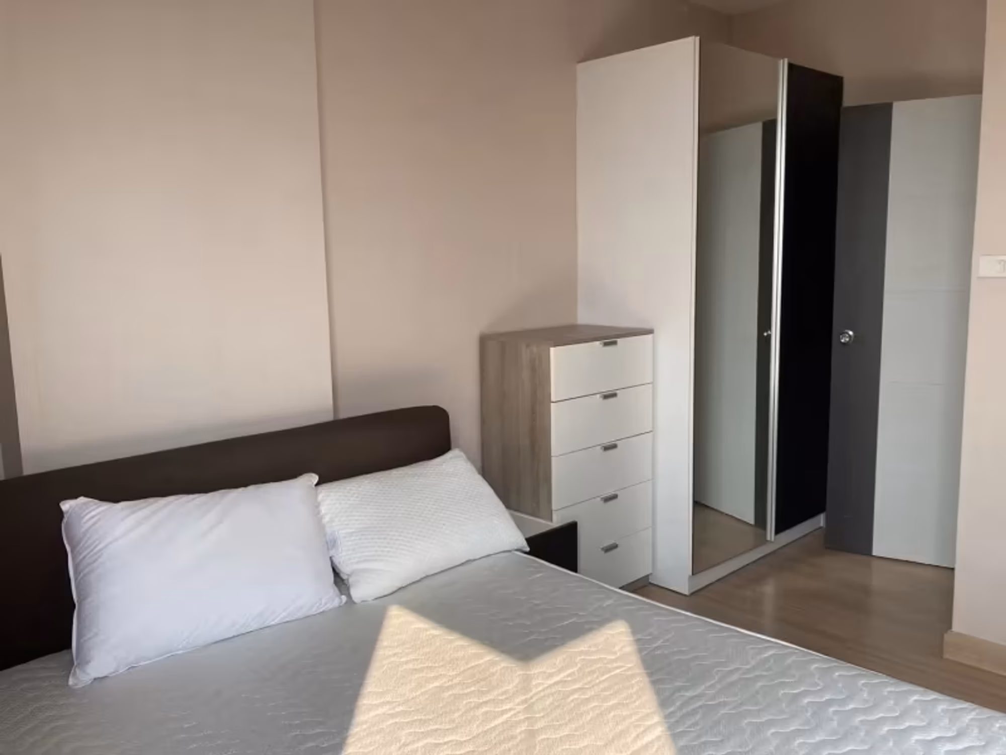 1 Bedroom Condo - Image 3