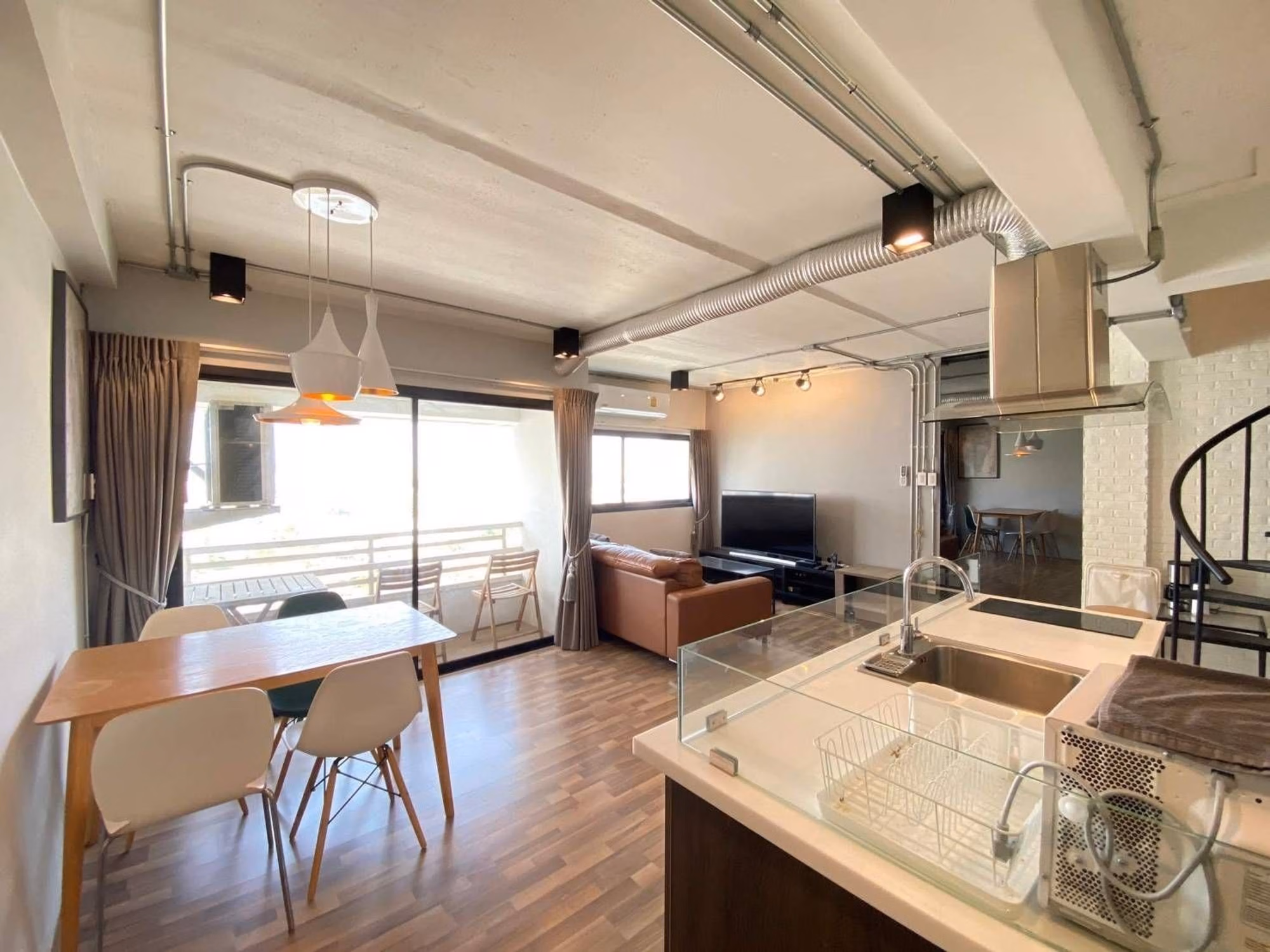 2 ห้องนอน คอนโด สำหรับ จำหน่าย ใน Watthana - Image 1