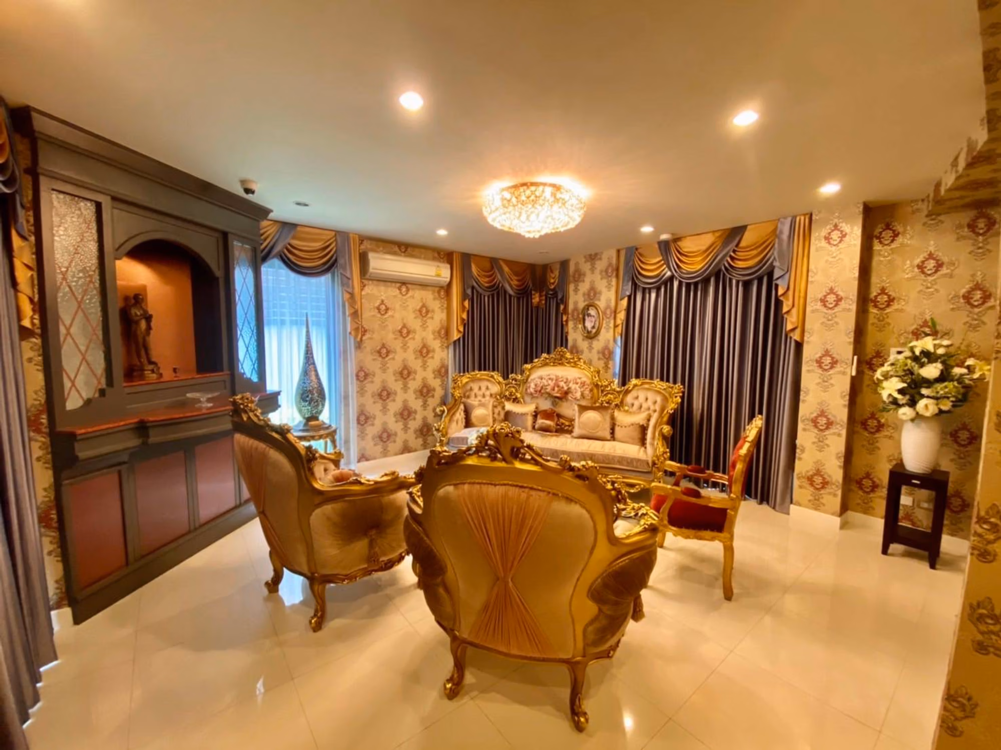 undefined Bed Townhouse for Sale in Yan Nawa - Image 2