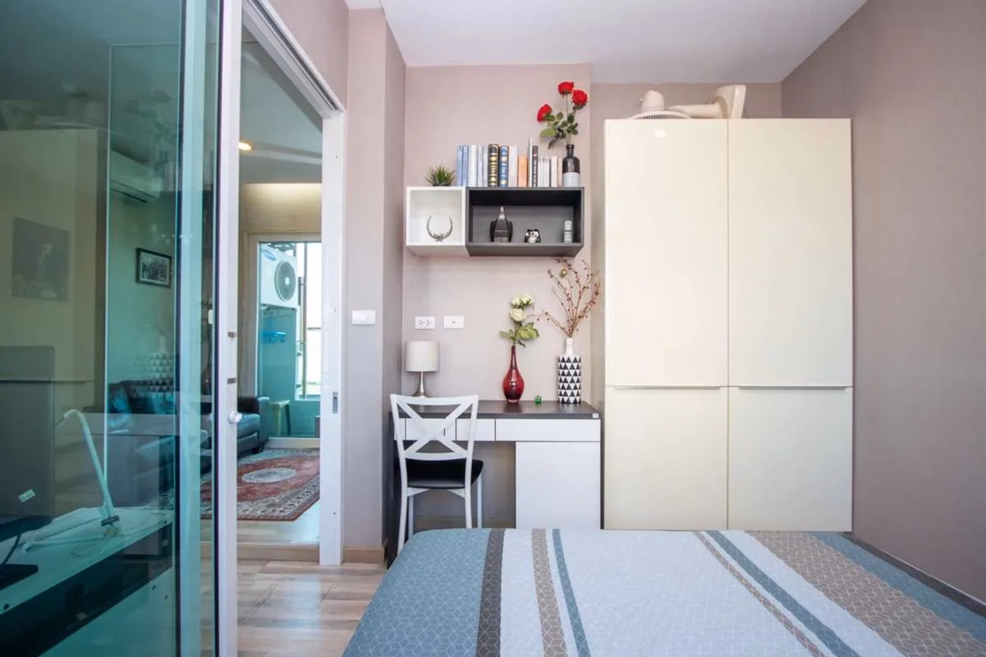 Condo - Image 4