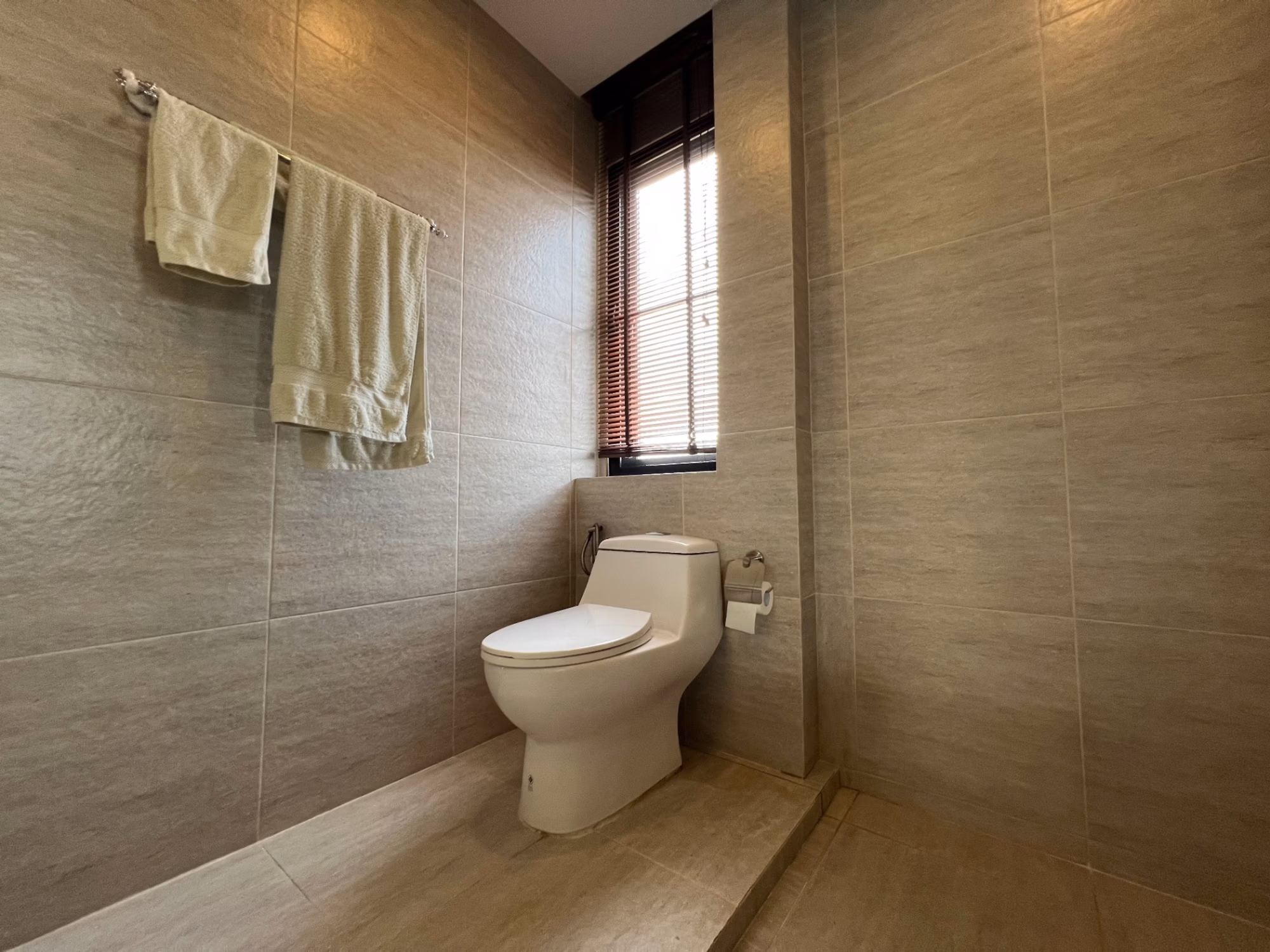 5 Bed House for Sale in Hang Dong - Image 19