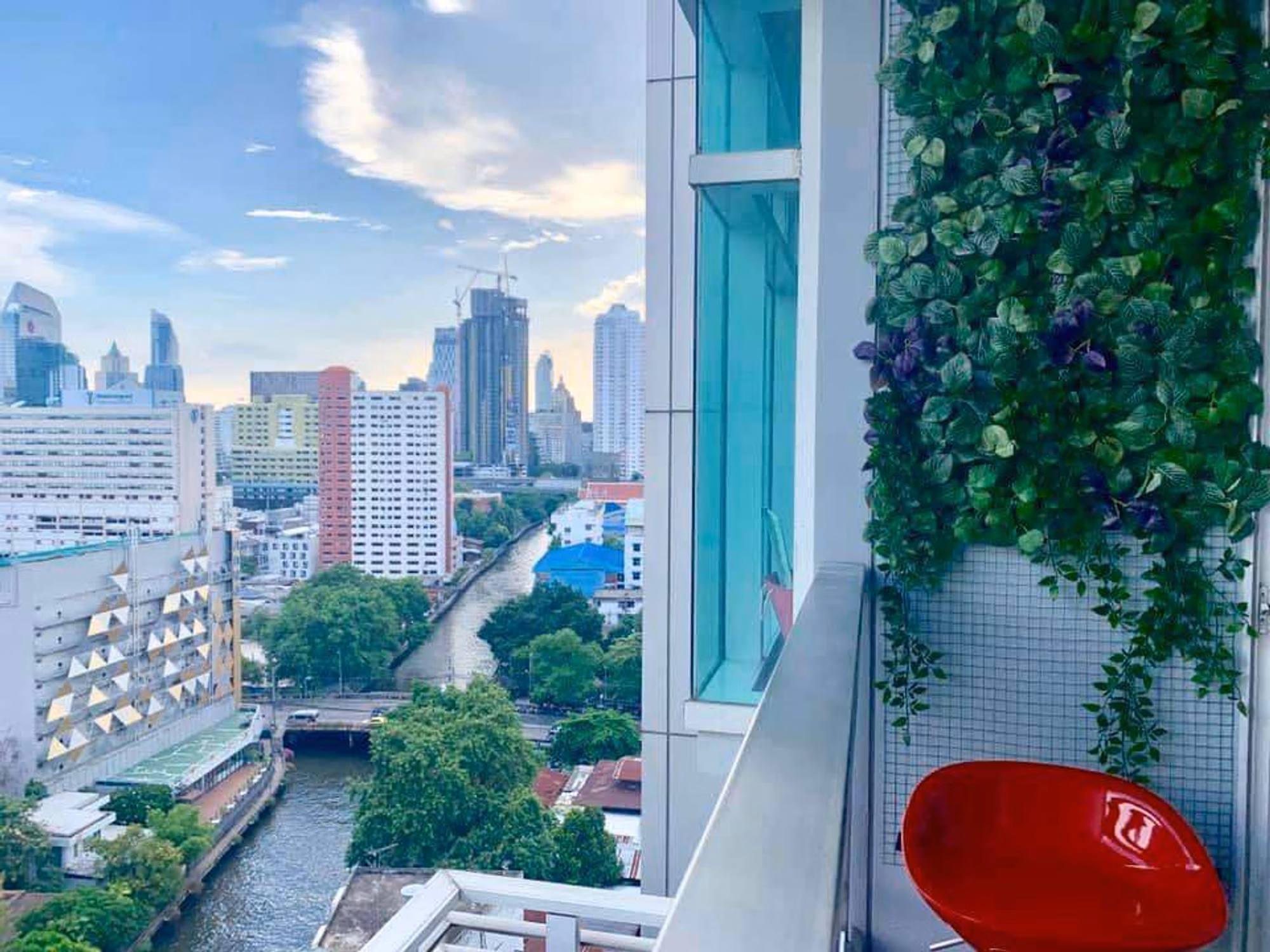 Condo for Rent at Circle Condominium - Image 12