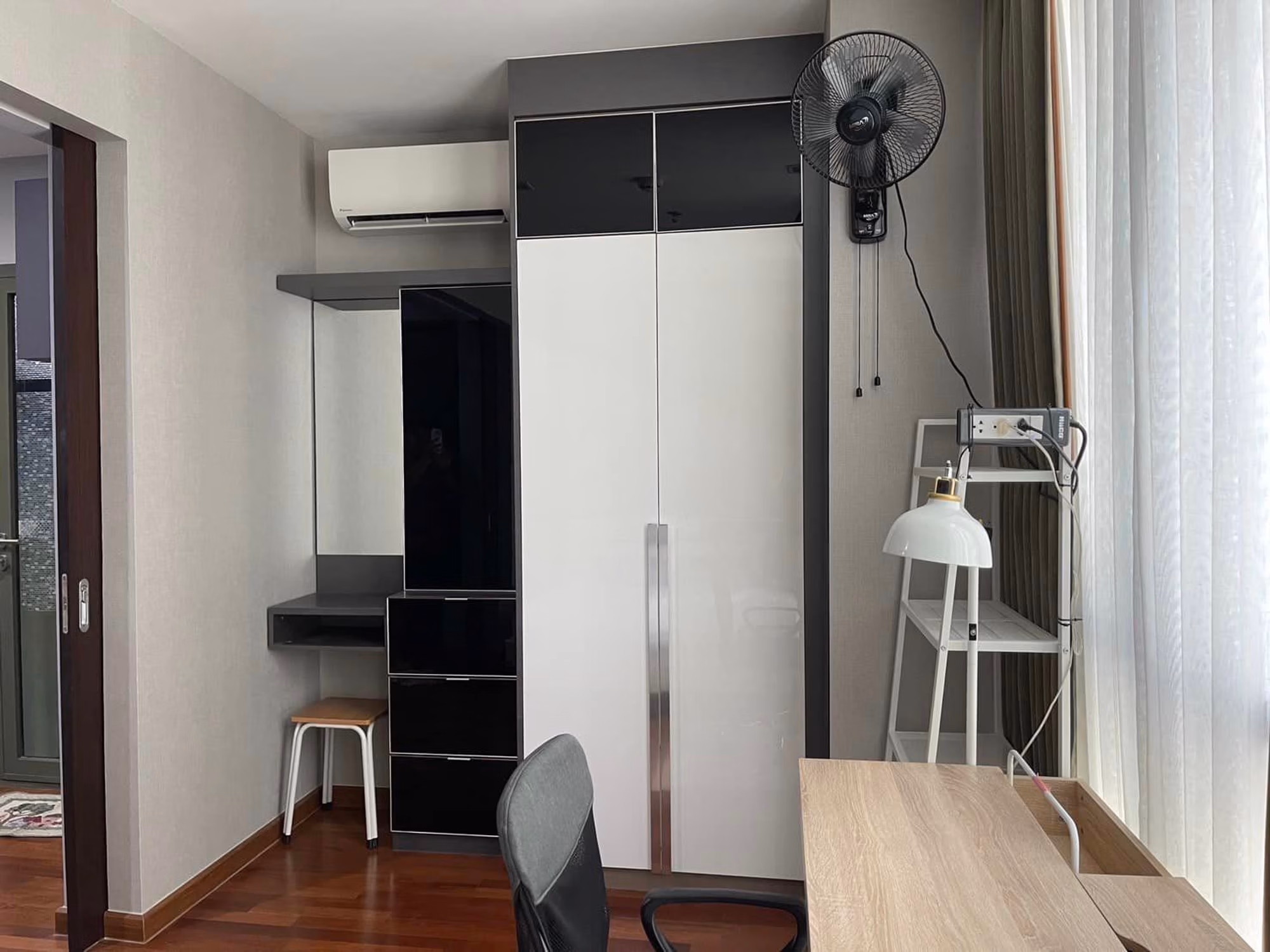 Condo - Image 6