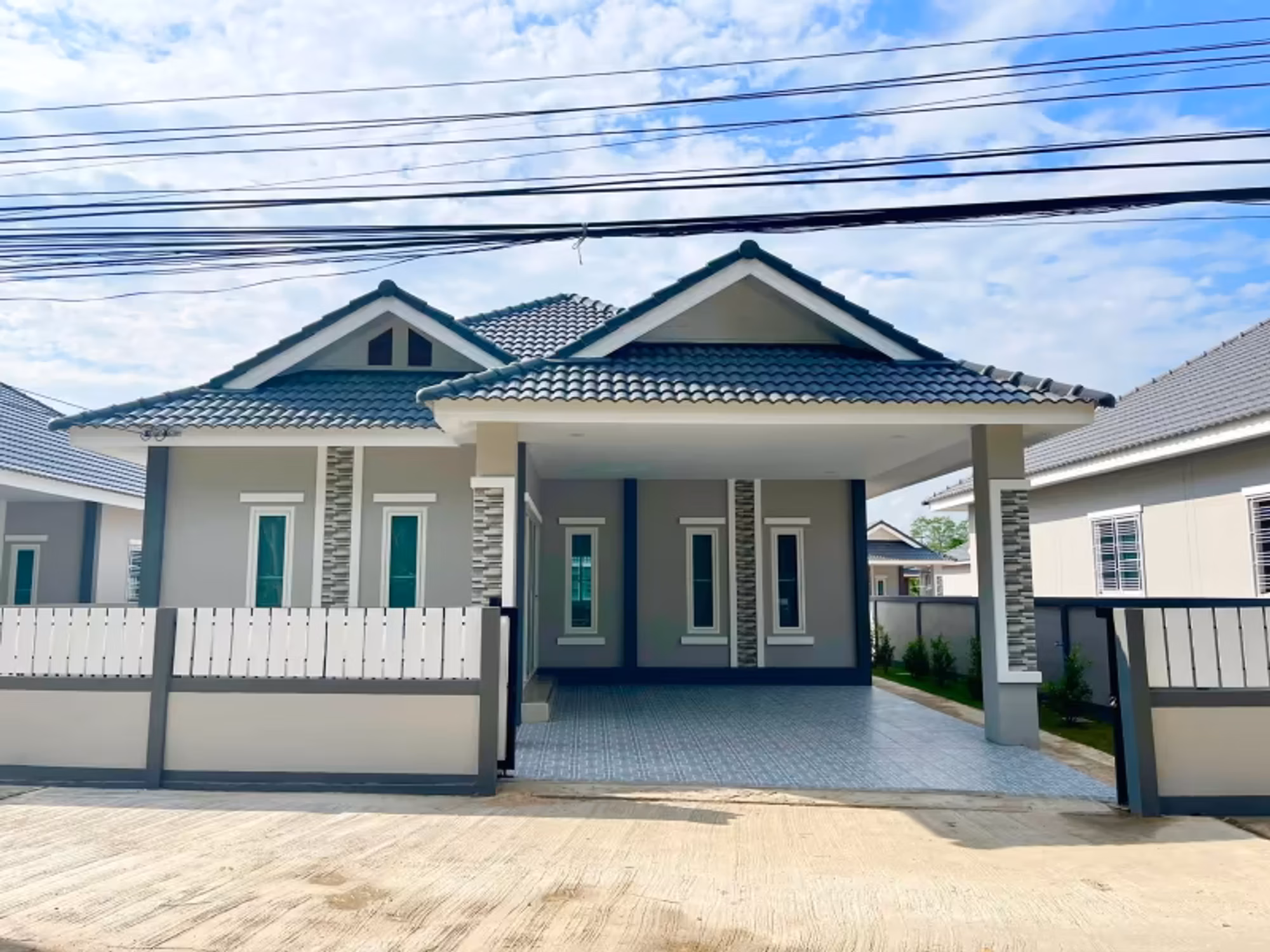 3 Bedroom House - Image 2