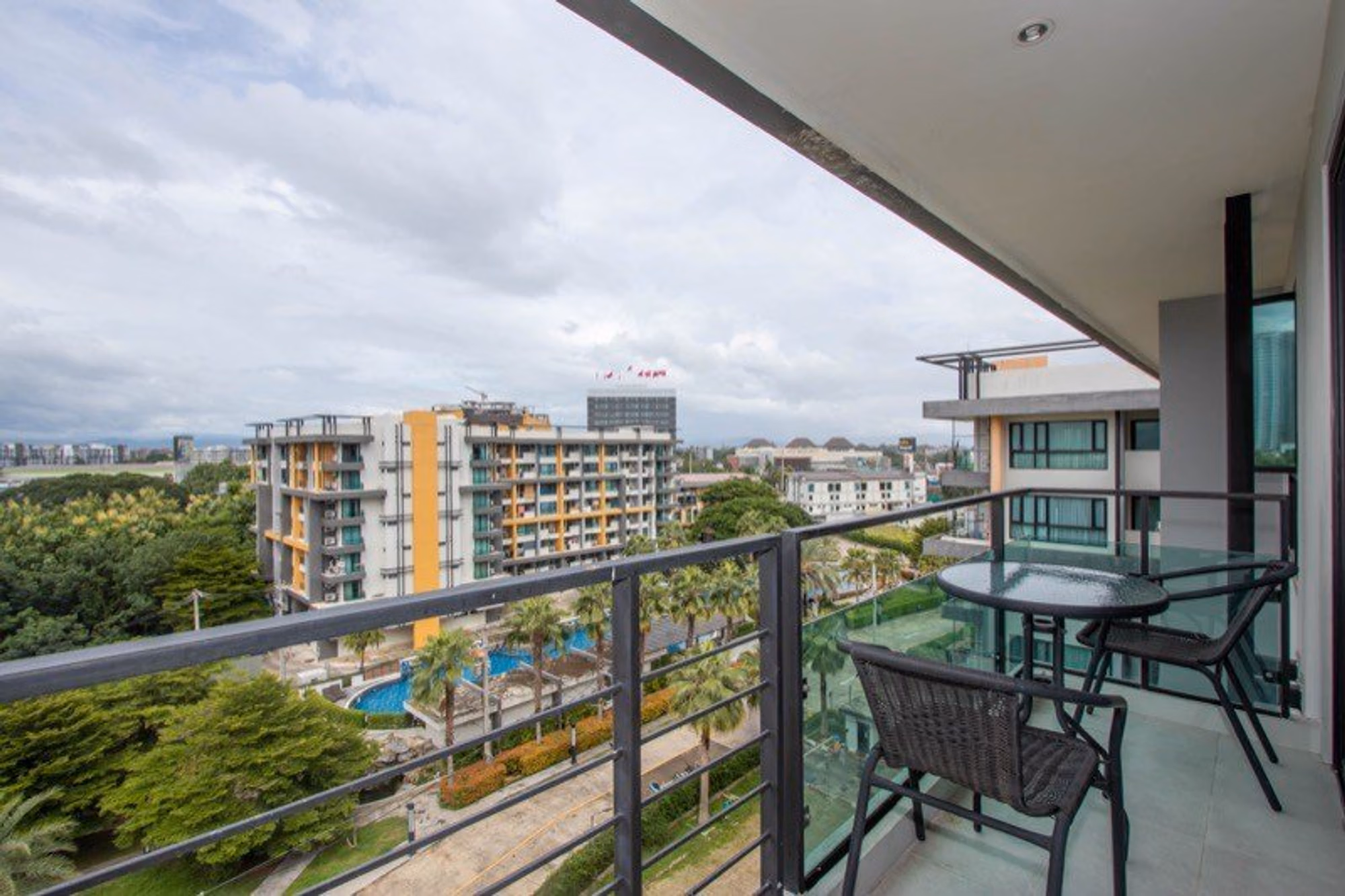 1 Bedroom Condo - Image 9