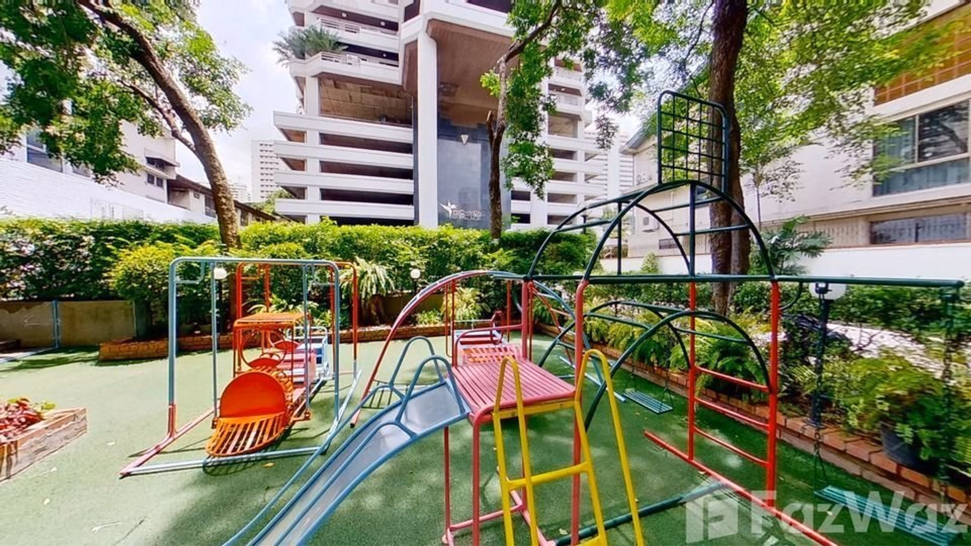 Condo - Image 8