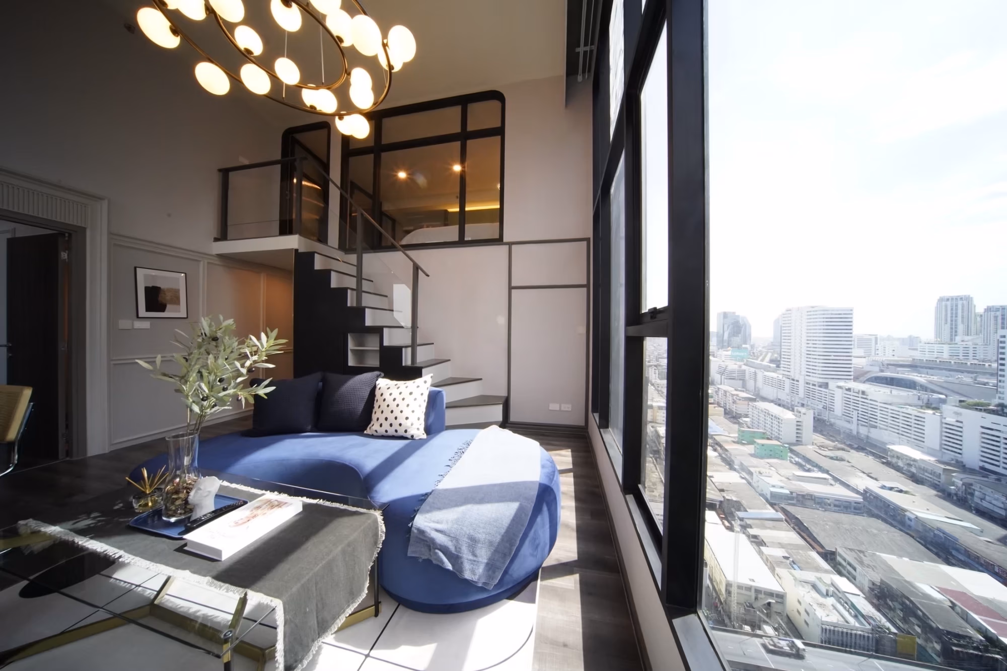 3 Bed Condo for Sale  Near Phra Ram 9 MRT - Image 2