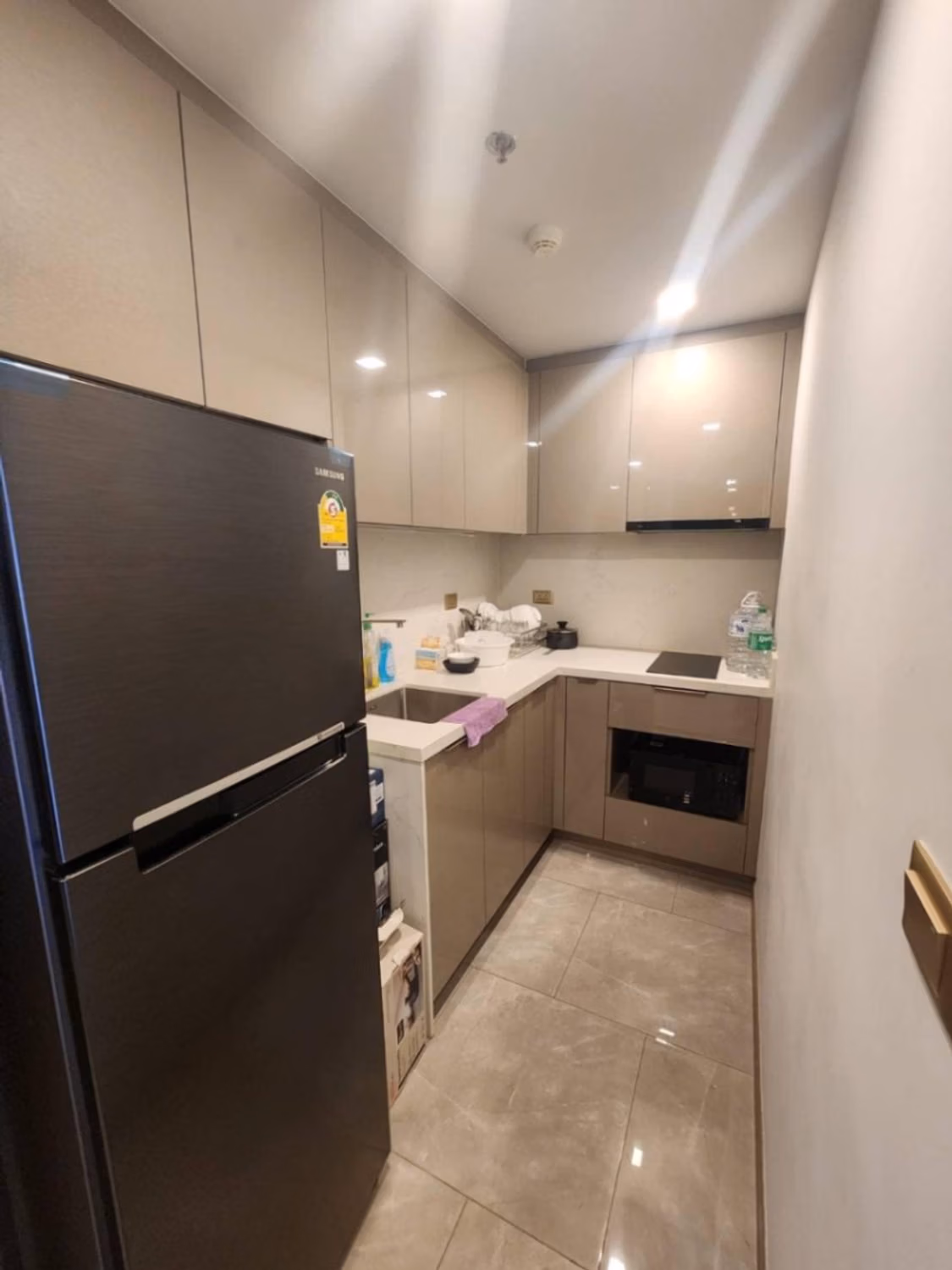 1 Bed Condo for Rent Near Phra Ram 9 MRT - Image 2