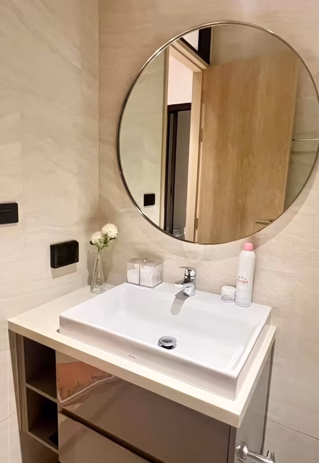 Condo - Image 8