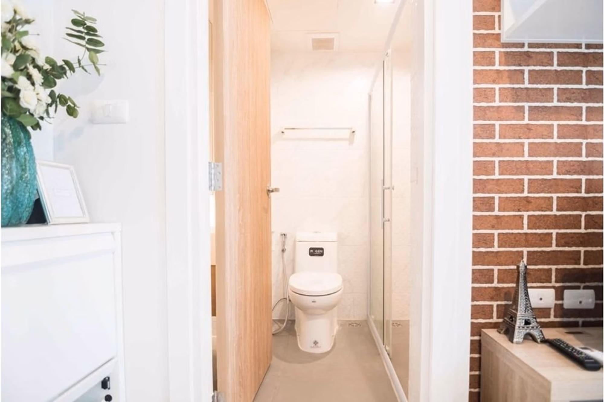 Condo - Image 7