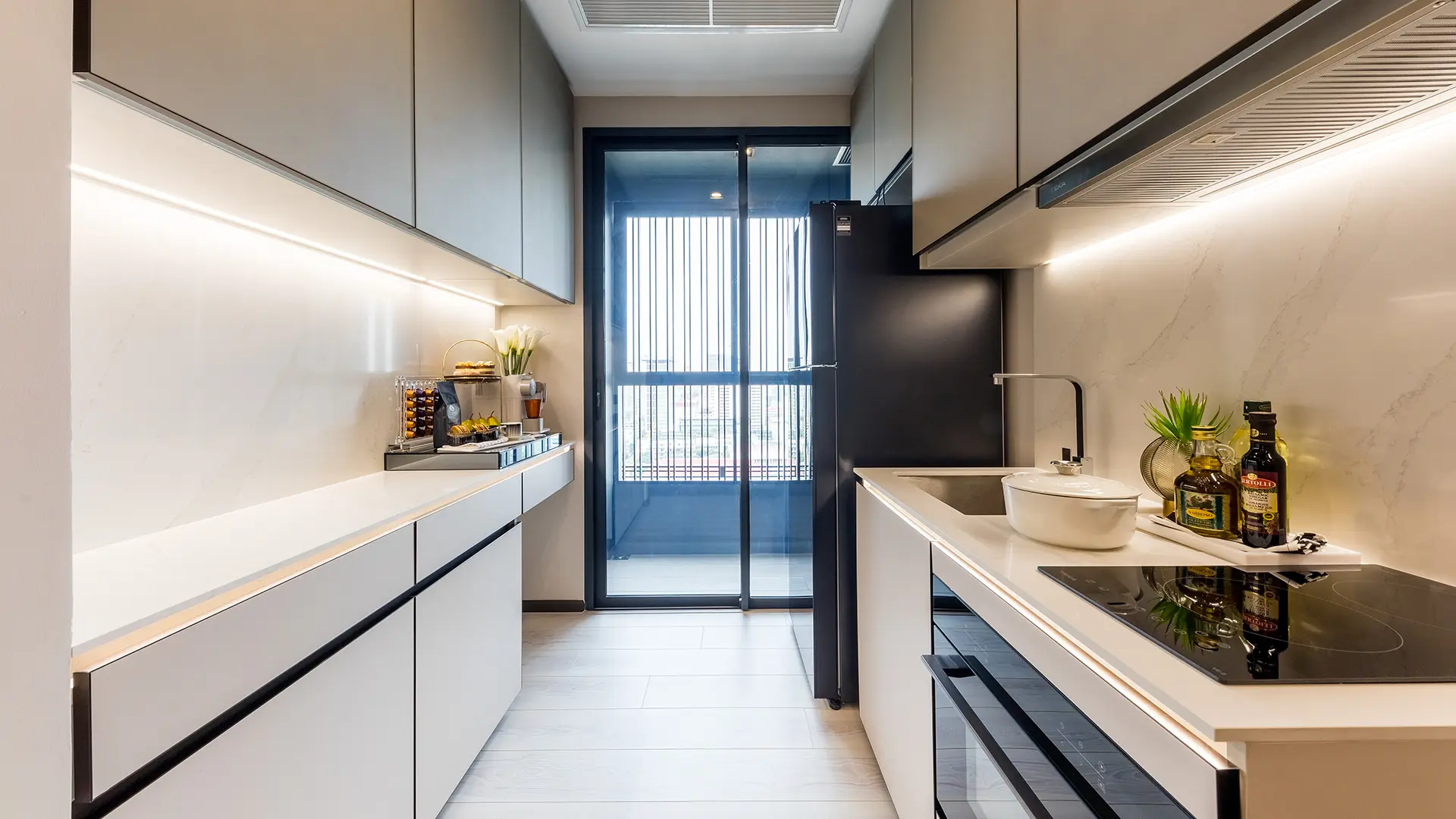 2 Bed Condo for Sale in Ratchathewi - Image 42