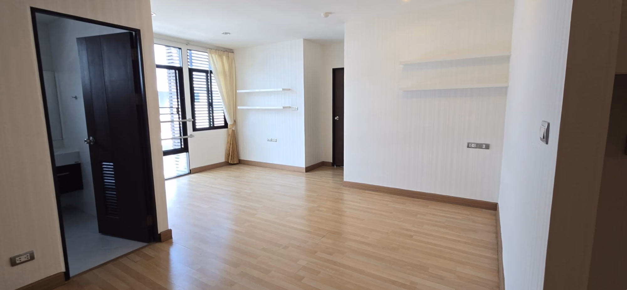 1 Bed Condo for Sale in Mueang Chiang Mai - Image 1