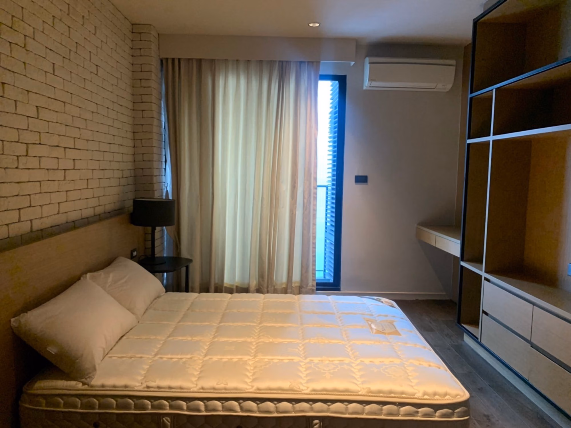 3 Bed Condo for Rent in Watthana - Image 8