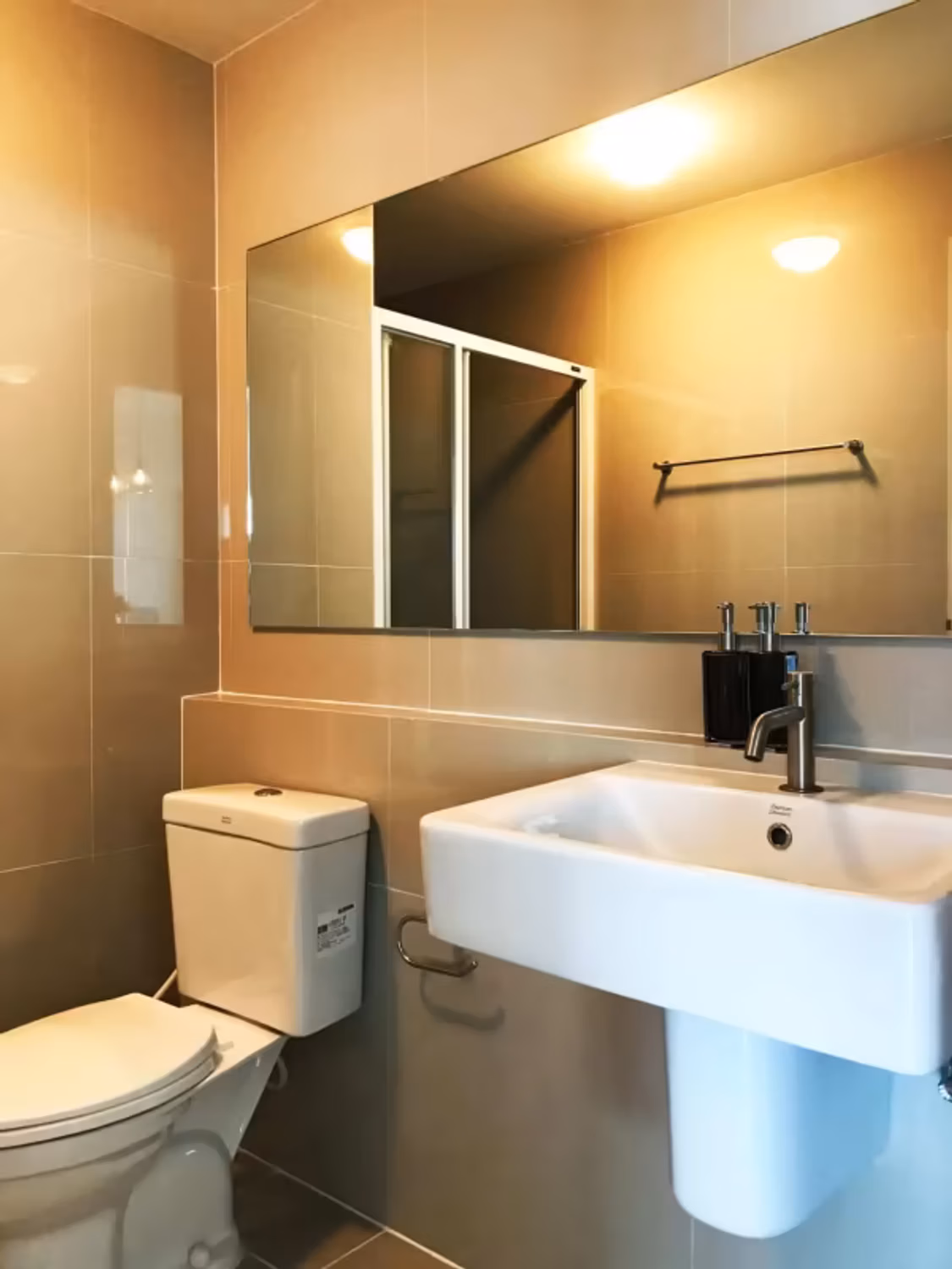 1 Bedroom Condo - Image 2
