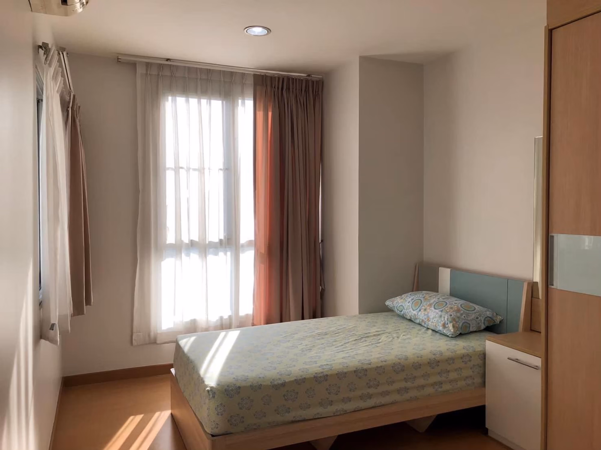 2 Bed Condo for Rent in Watthana - Image 4