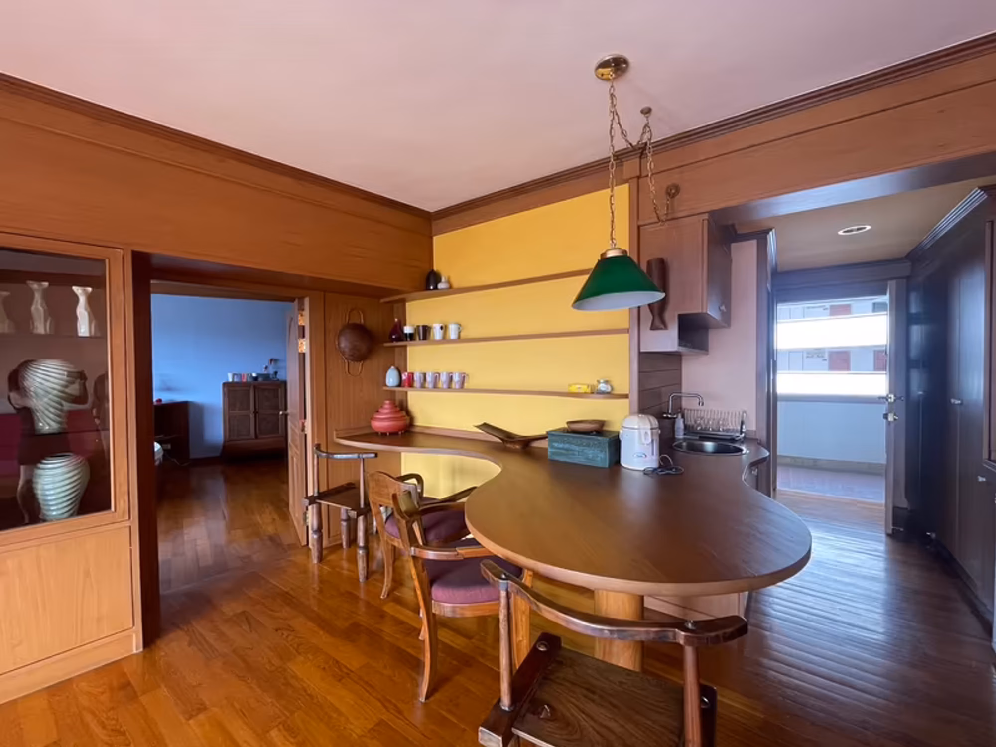 1 Bedroom Condo - Image 1