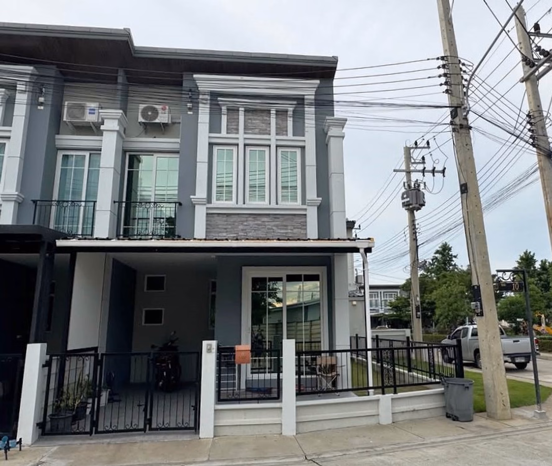 3 Bed Townhouse for Rent in Mueang Chiang Mai - Image 1