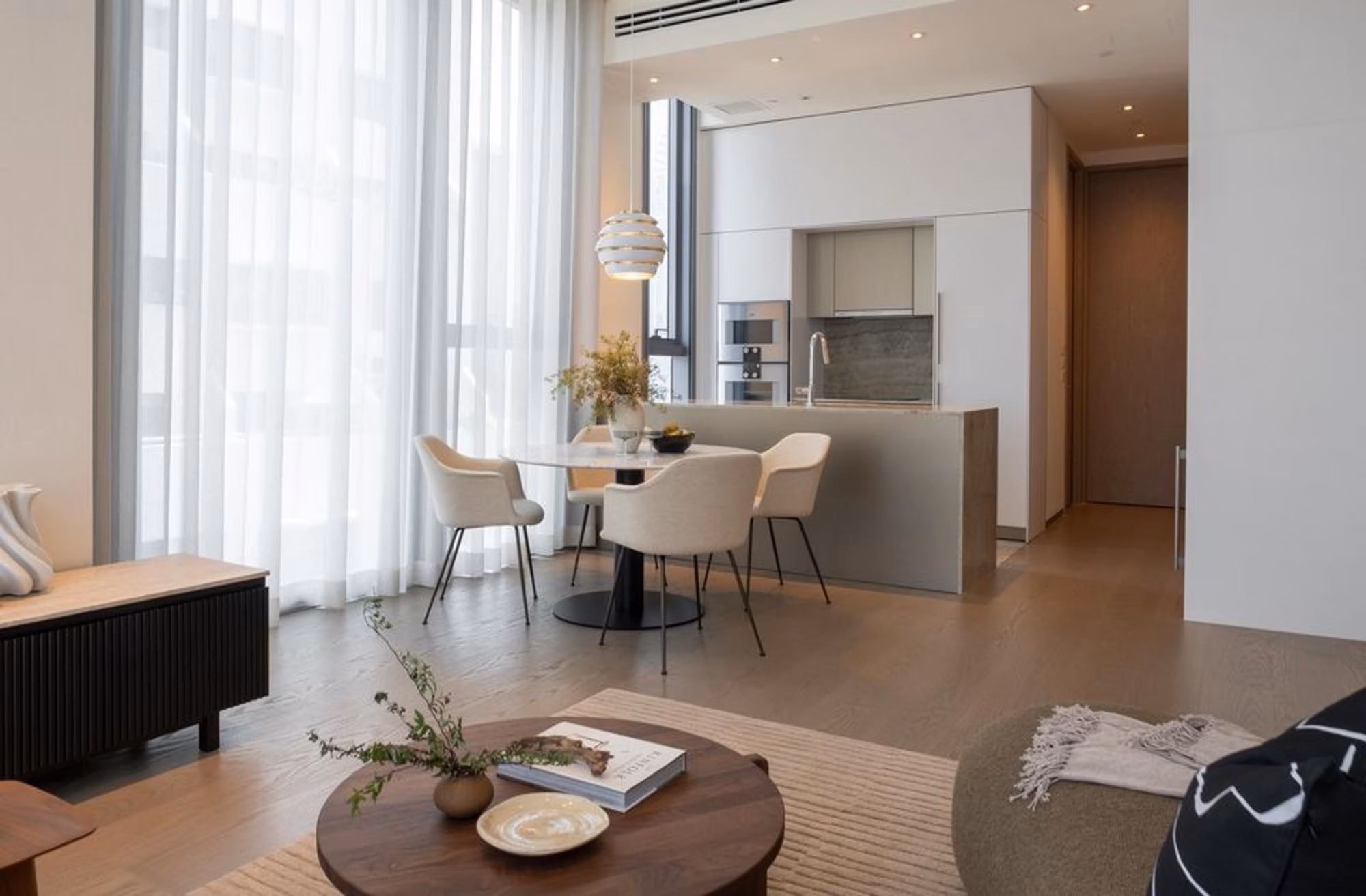 1 Bed Condo for Sale  Near Chit Lom BTS - Image 2