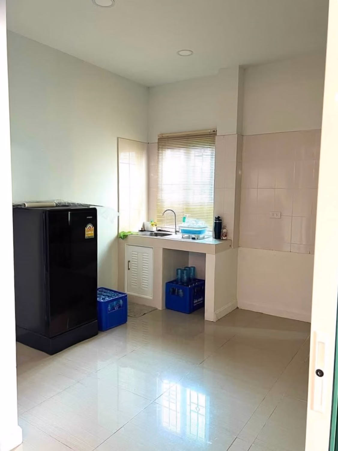 3 Bed House for Rent in Saraphi - Image 5