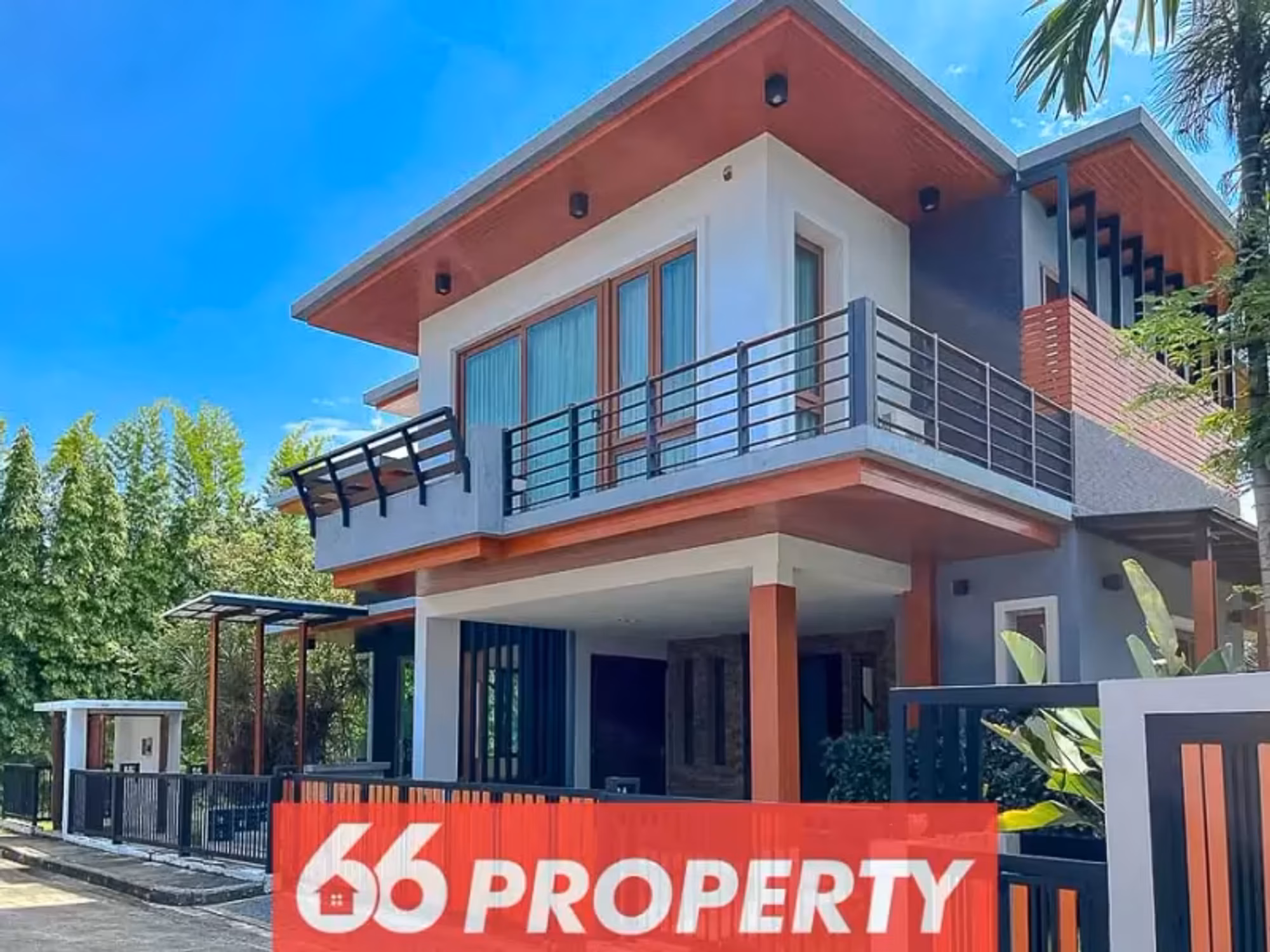 4 Bedroom House - Image 9