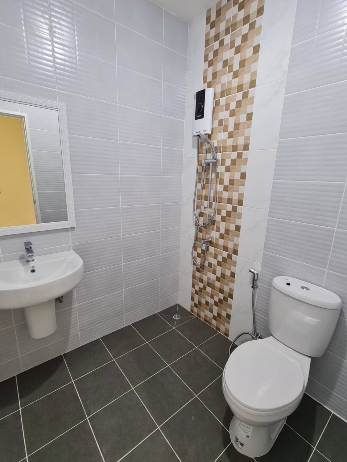 2 Bed Townhouse for Rent in Mueang Chiang Mai - Image 9
