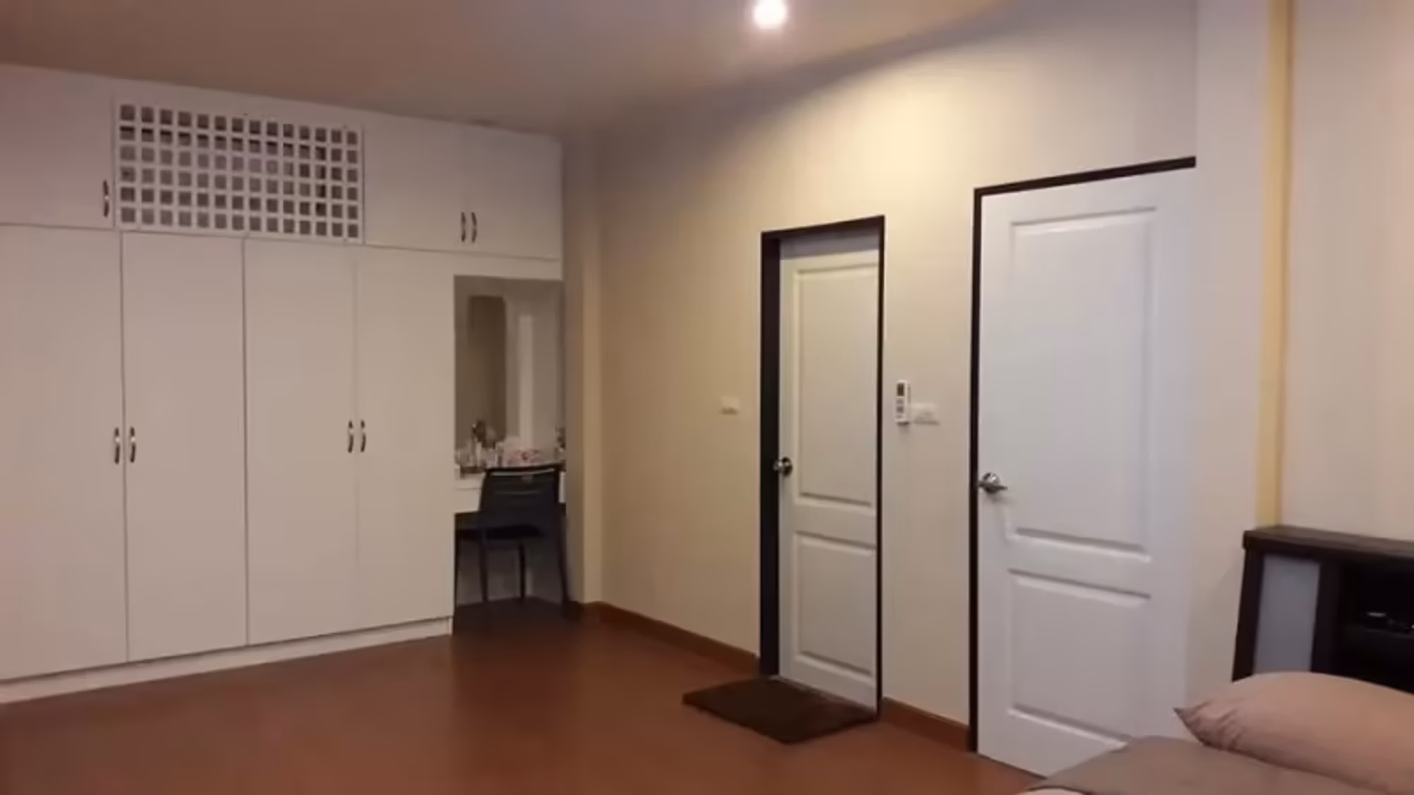 4 Bedroom House - Image 13
