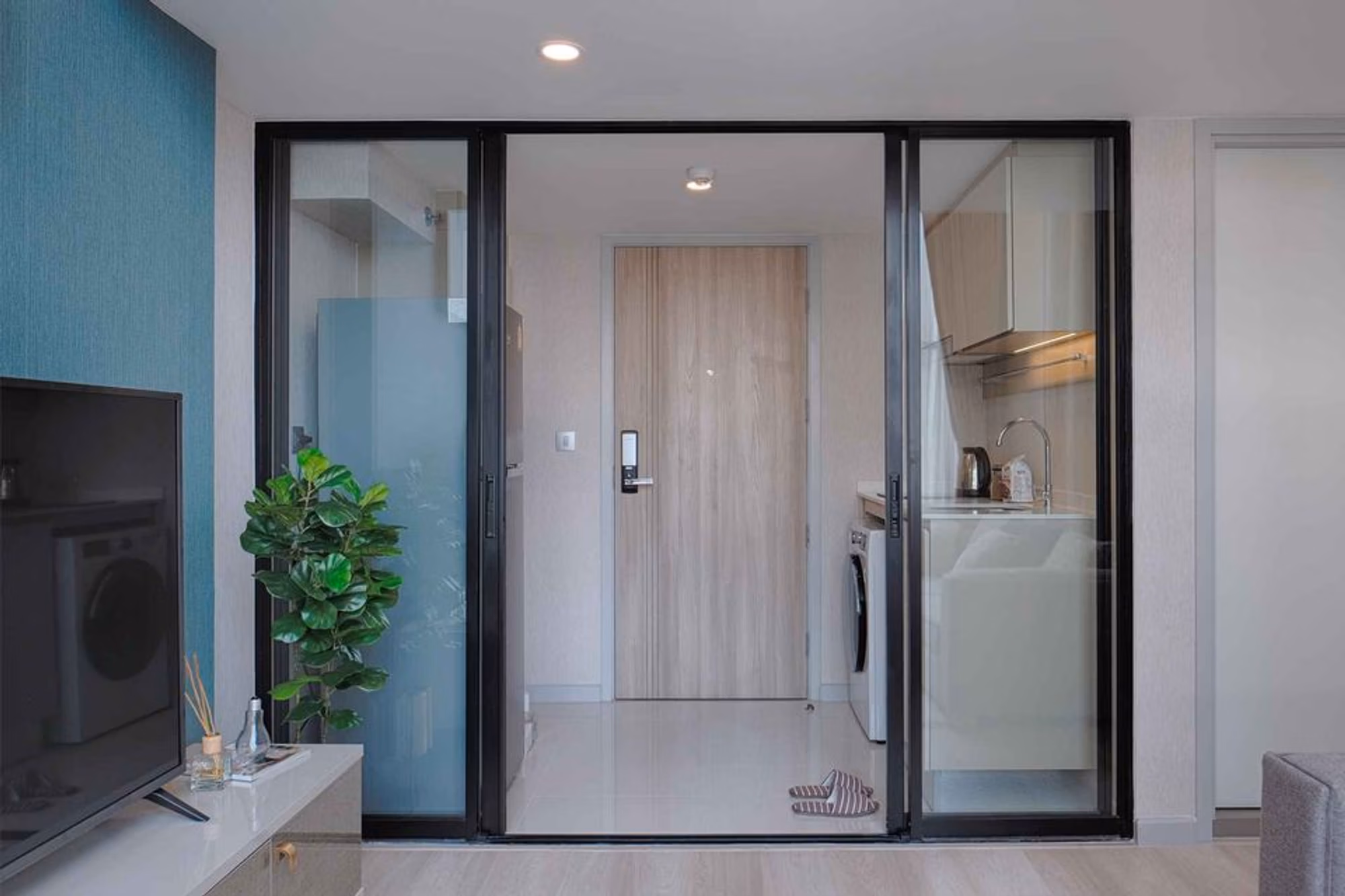 1 Bed Condo for Rent and Sale  Near Chong Nonsi BTS - Image 6
