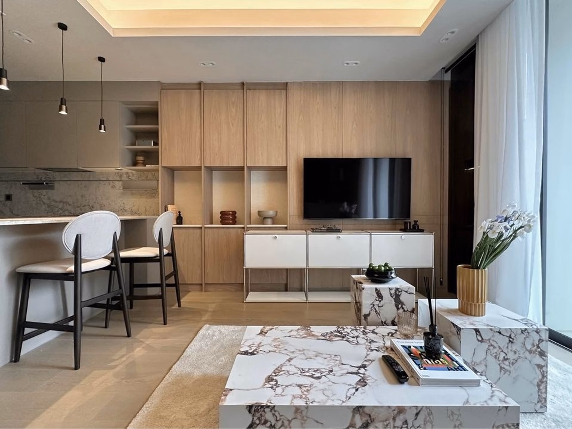 1 Bed Condo for Rent in Pathum Wan - Image 2