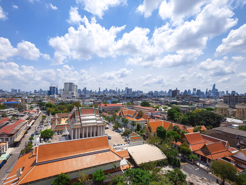 King Rama IX Memorial Statue