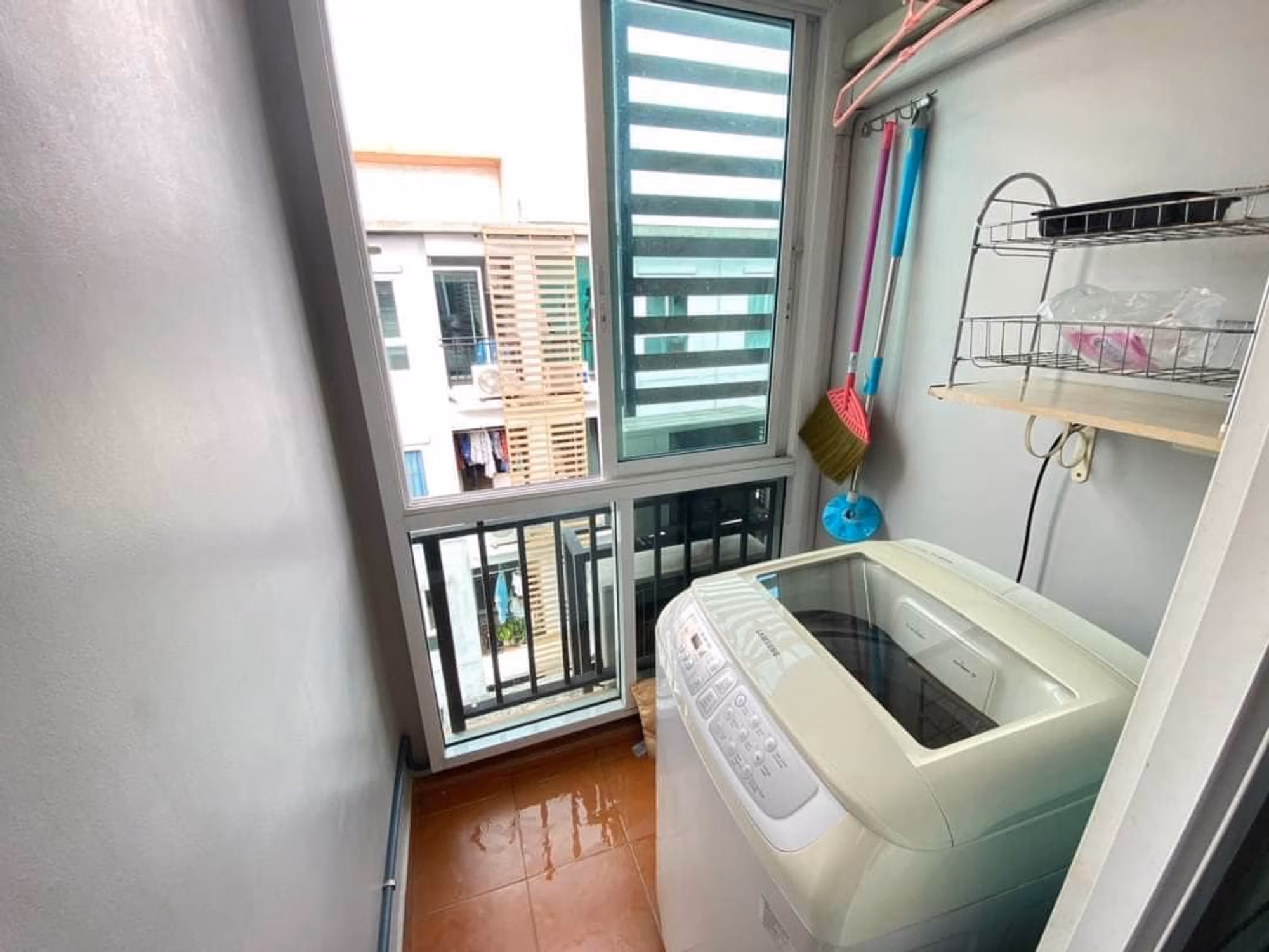 Condo for Rent at Regent Home 22 - Image 7
