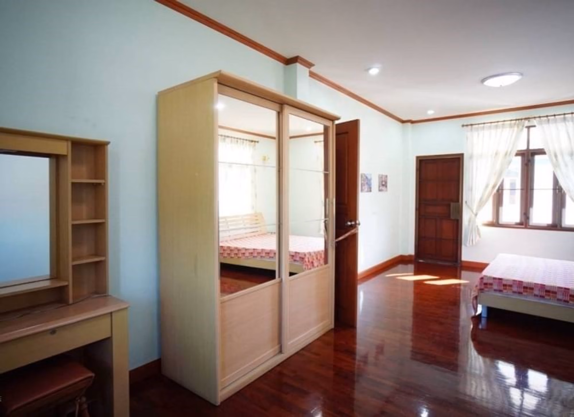 4 Bed House for Rent in Mueang Chiang Mai - Image 6